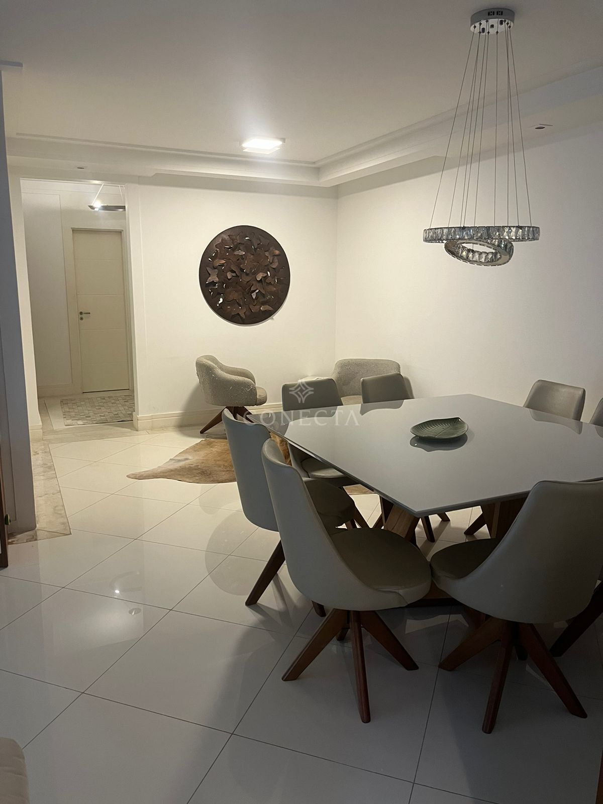 Apartamento para alugar com 3 quartos, 177m² - Foto 4