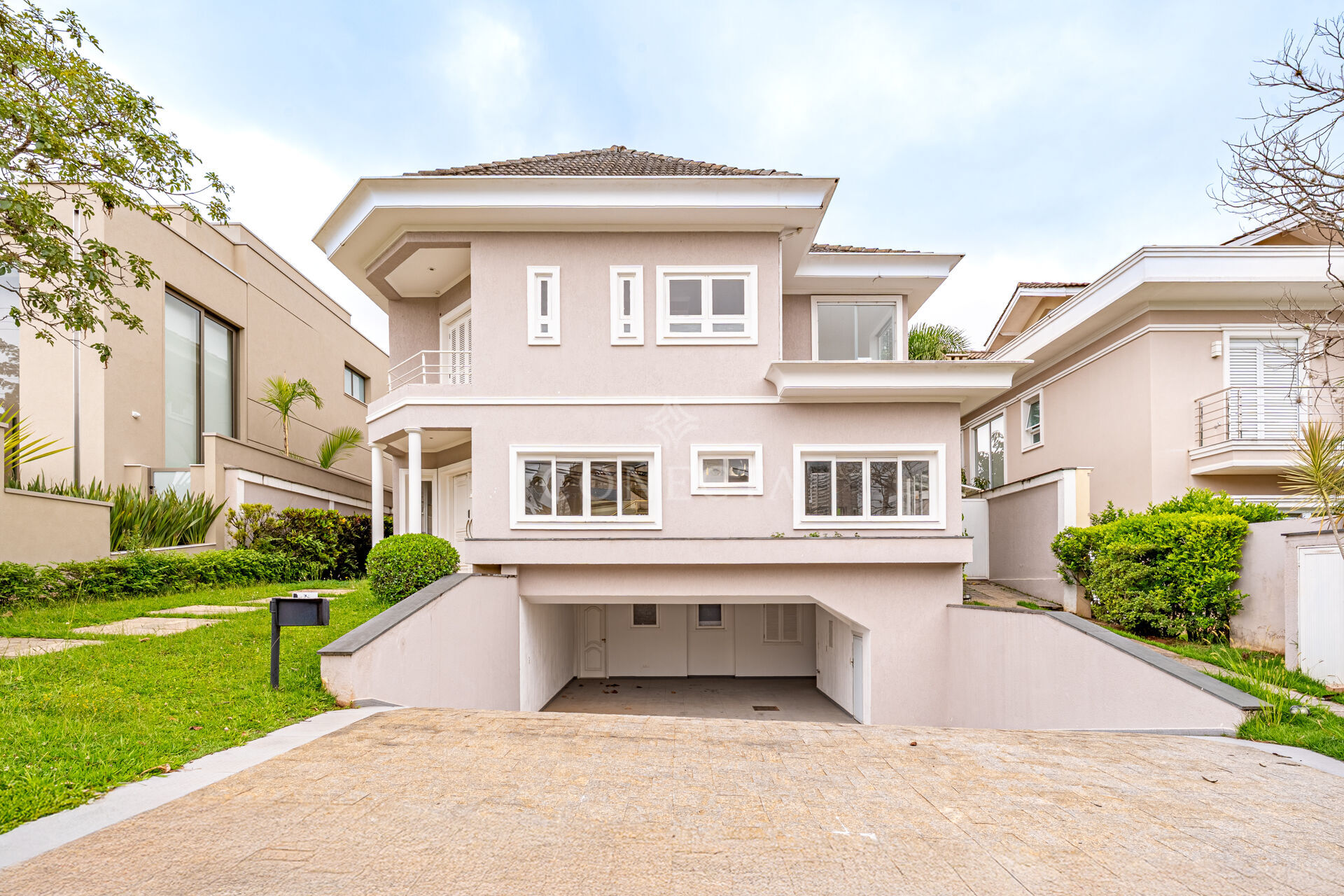 Casa, 4 quartos, 451 m² - Foto 1