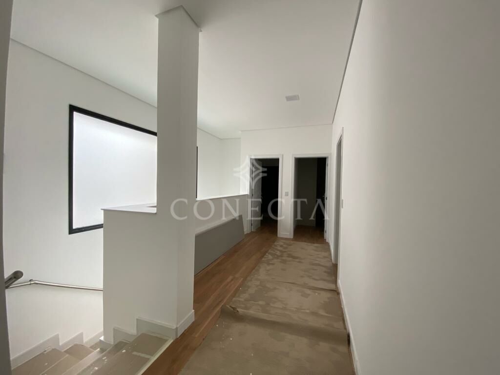 Casa à venda com 4 quartos, 420m² - Foto 4