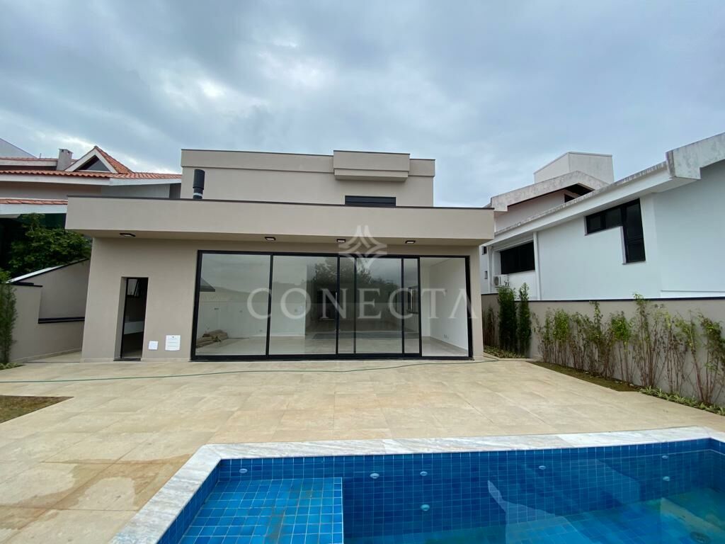 Casa à venda com 4 quartos, 420m² - Foto 1