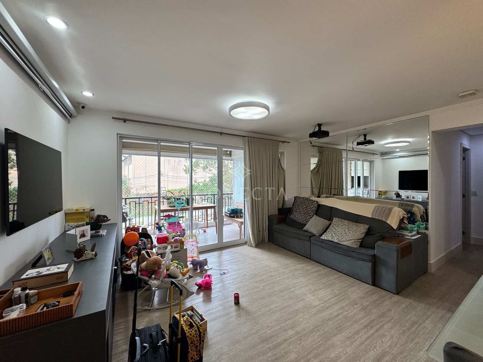 Apartamento, 3 quartos, 107 m² - Foto 1