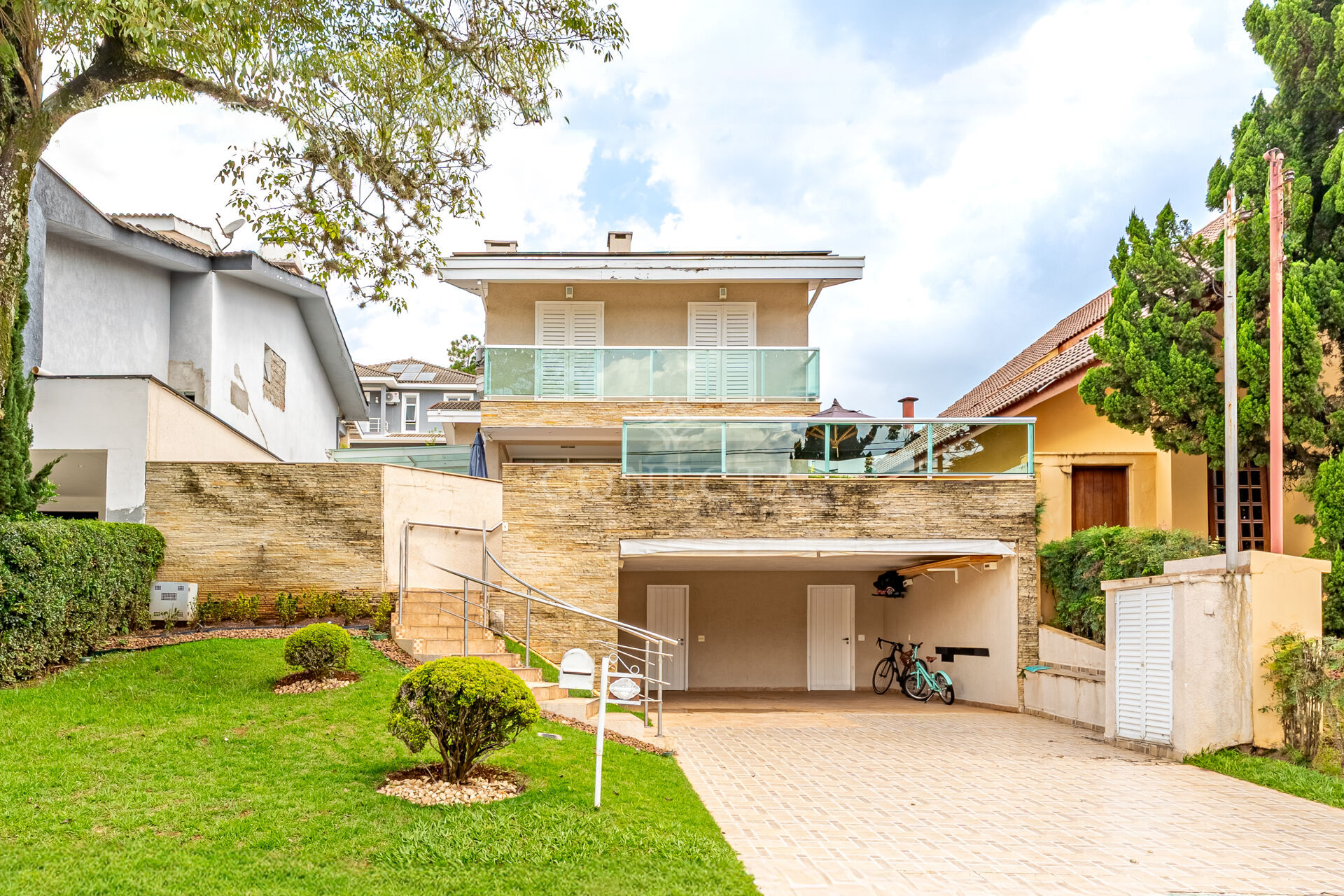 Casa, 4 quartos, 271 m² - Foto 1