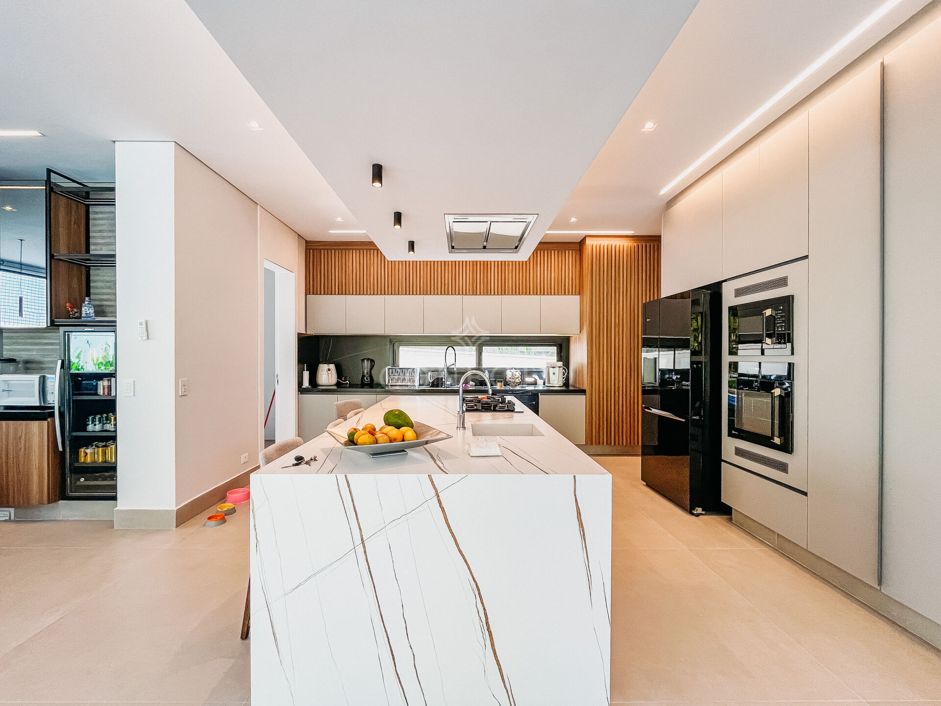 Casa à venda com 4 quartos, 760m² - Foto 16