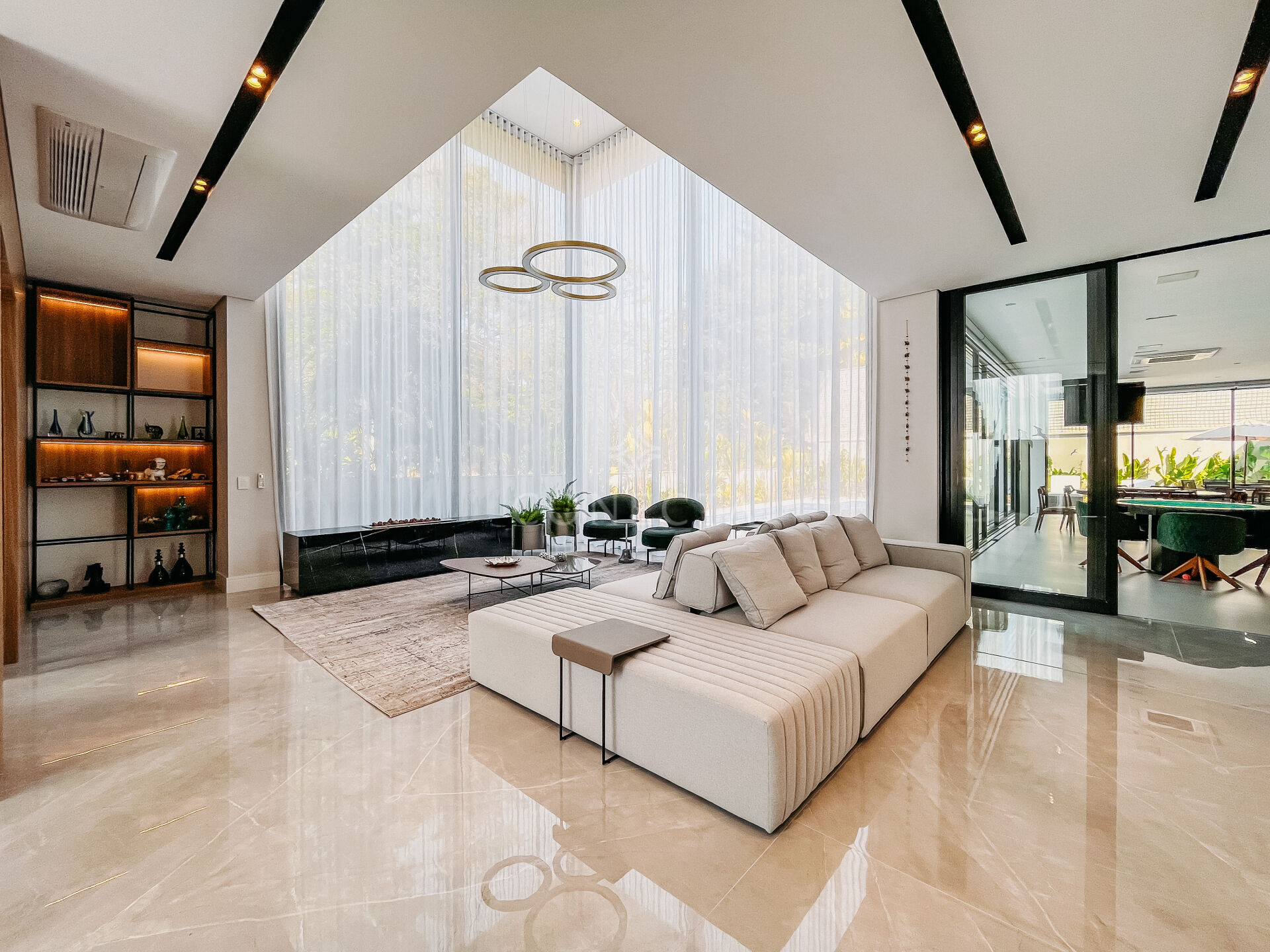 Casa à venda com 4 quartos, 760m² - Foto 4