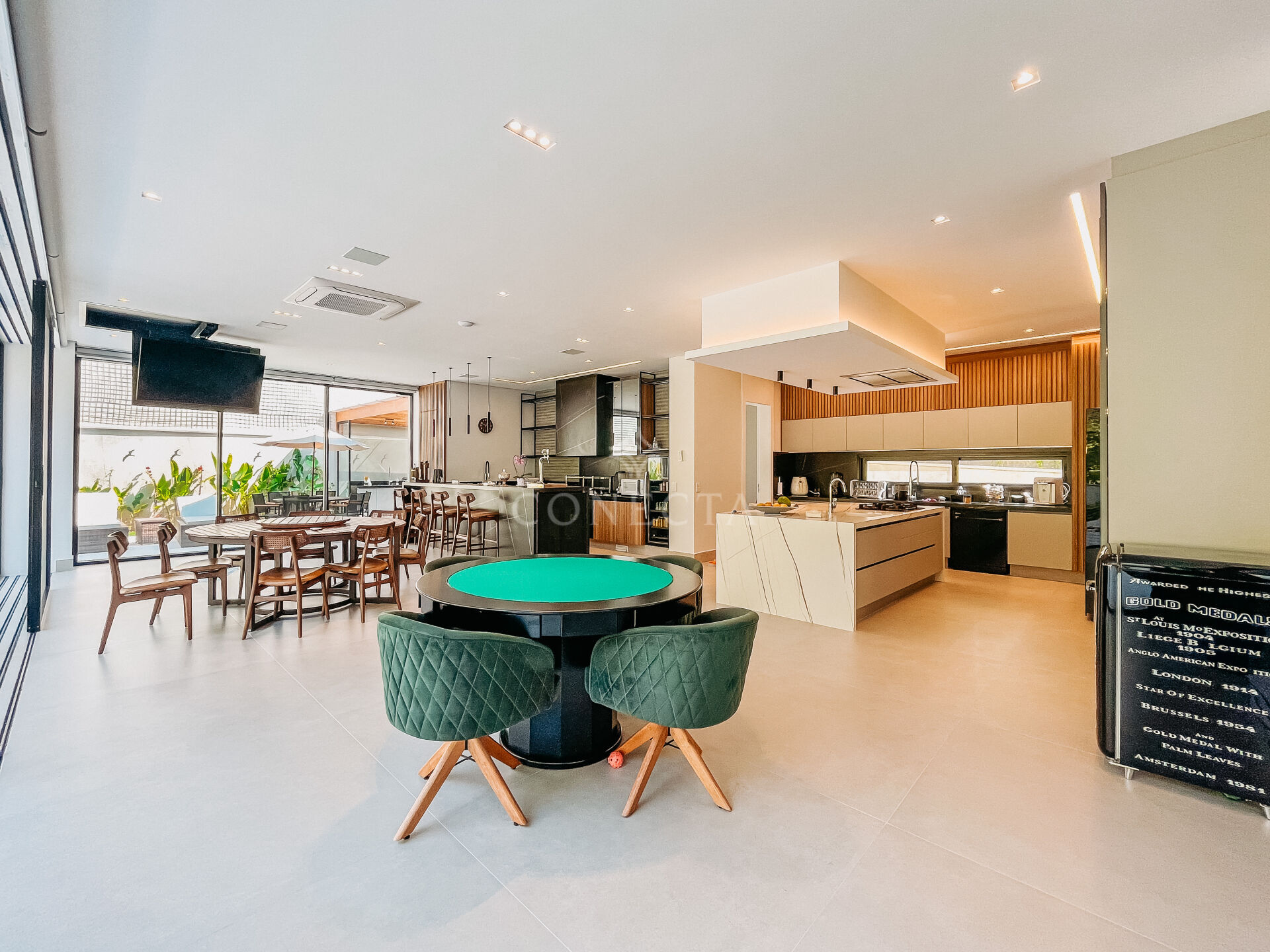 Casa à venda com 4 quartos, 760m² - Foto 19