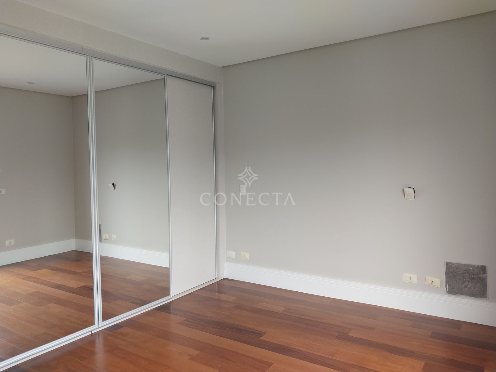 Casa para alugar com 4 quartos, 500m² - Foto 20