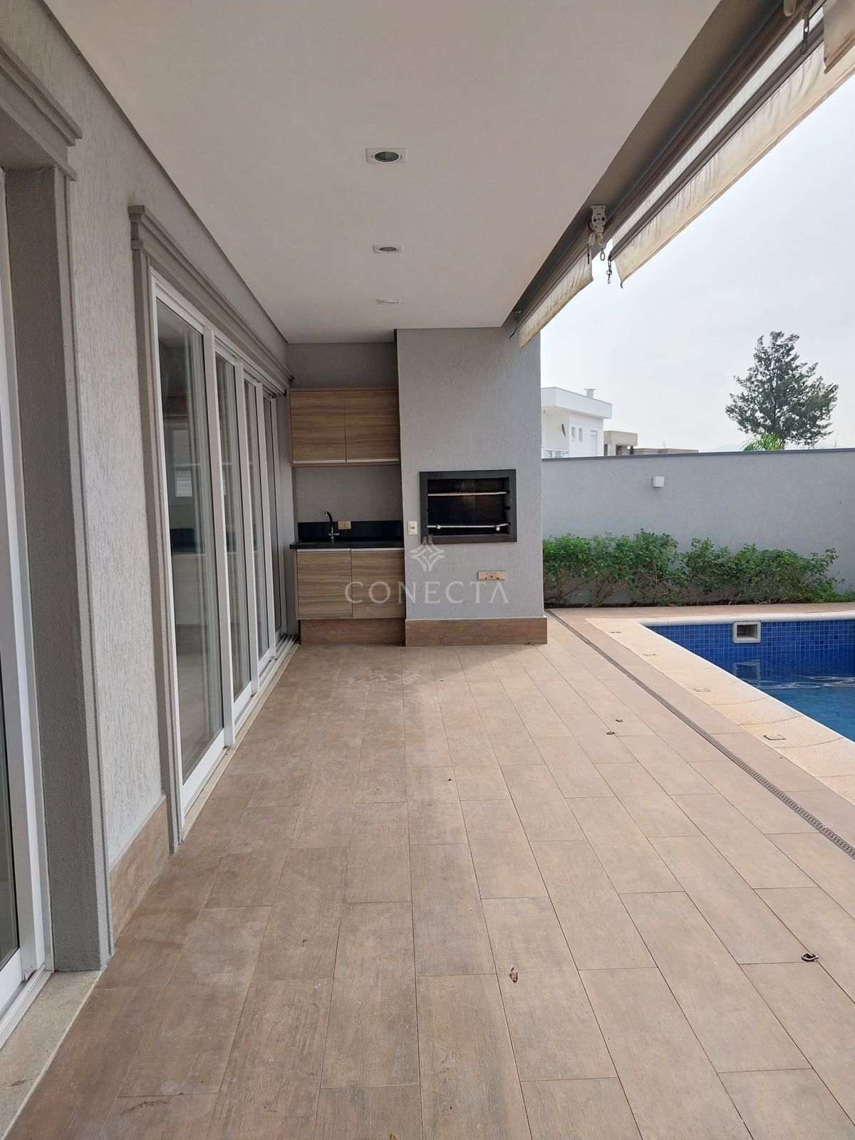 Casa para alugar com 4 quartos, 500m² - Foto 12