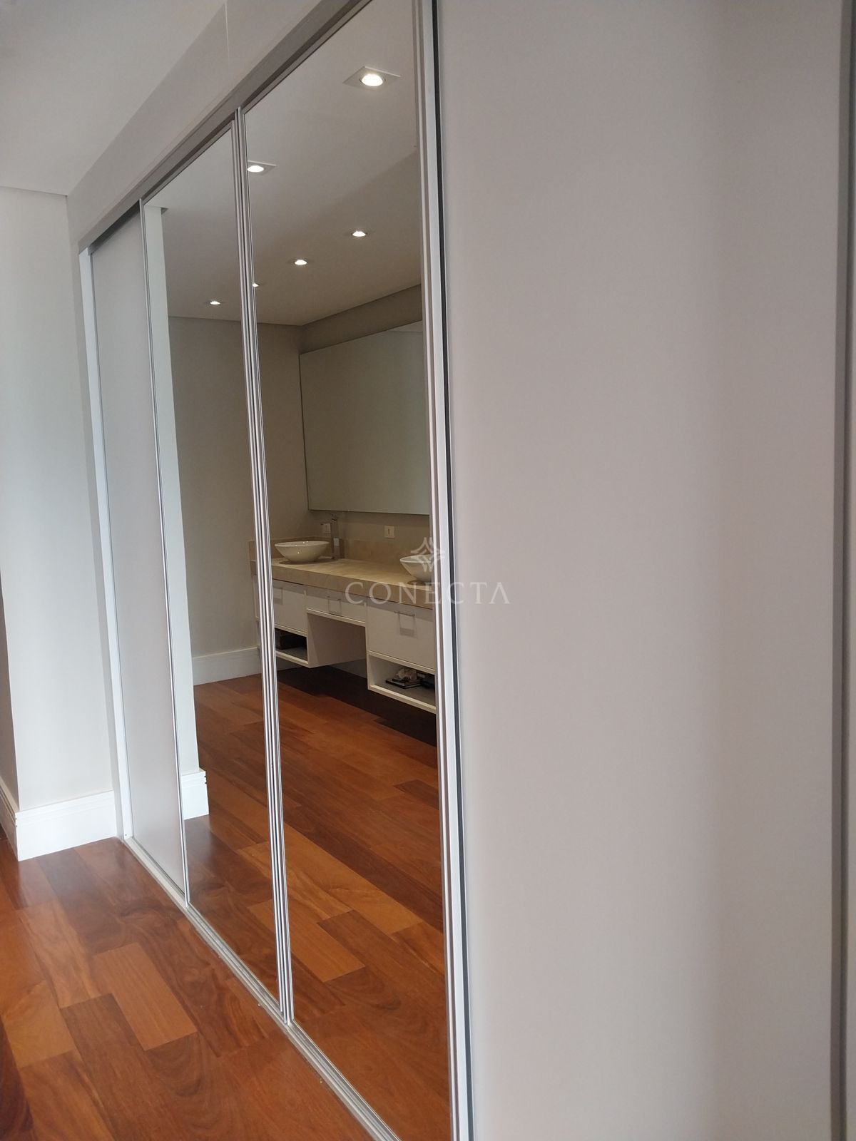 Casa para alugar com 4 quartos, 500m² - Foto 18