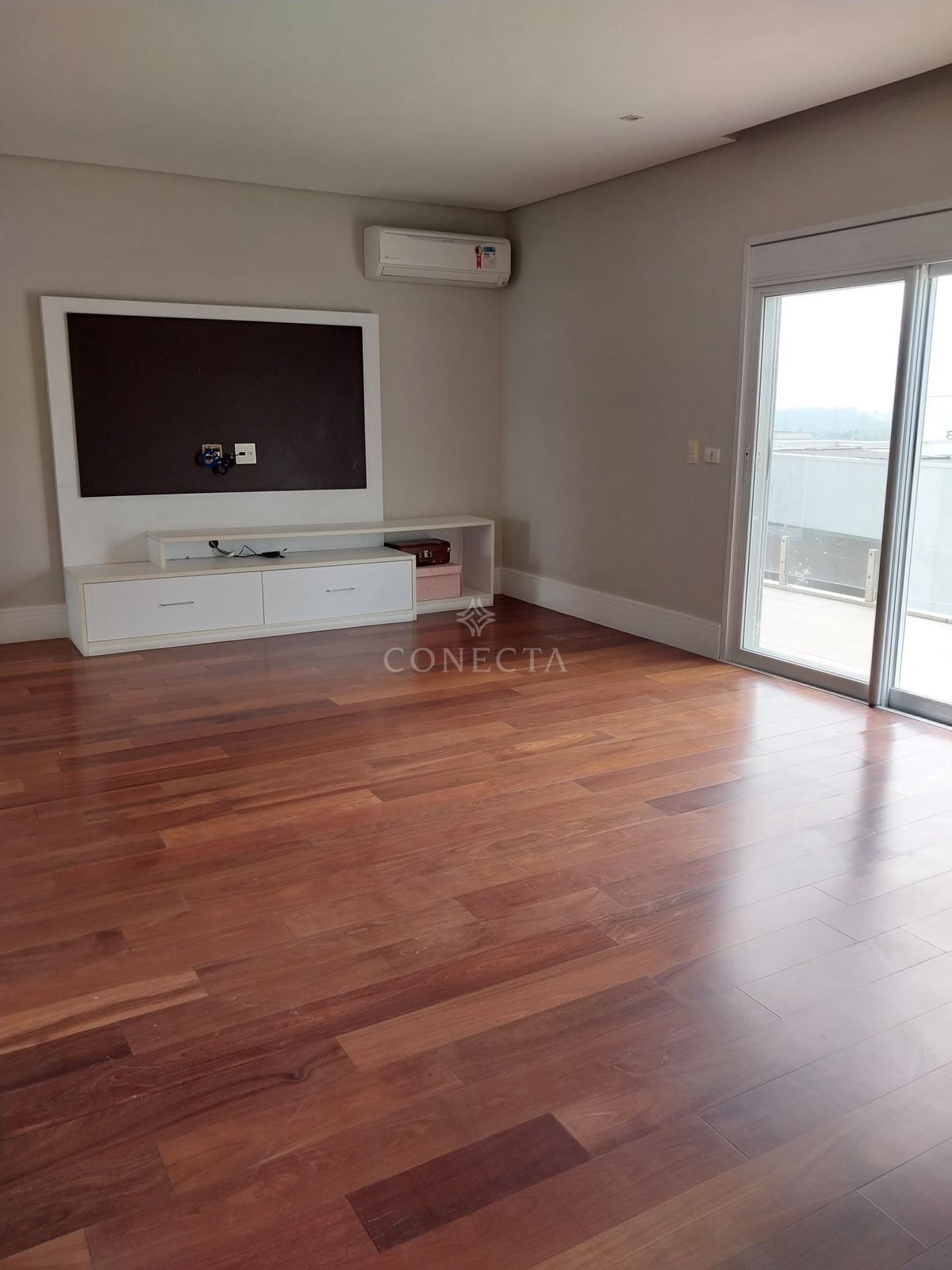 Casa para alugar com 4 quartos, 500m² - Foto 5