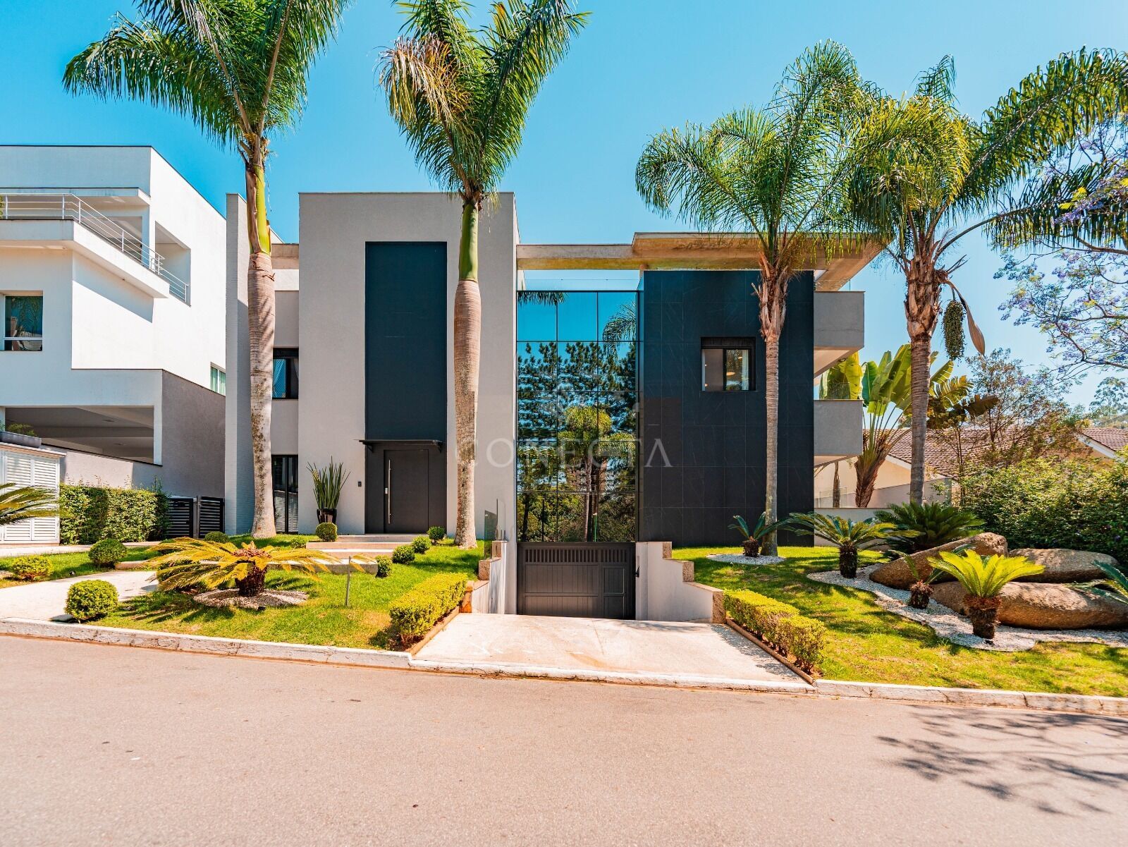 Casa, 5 quartos, 732 m² - Foto 1