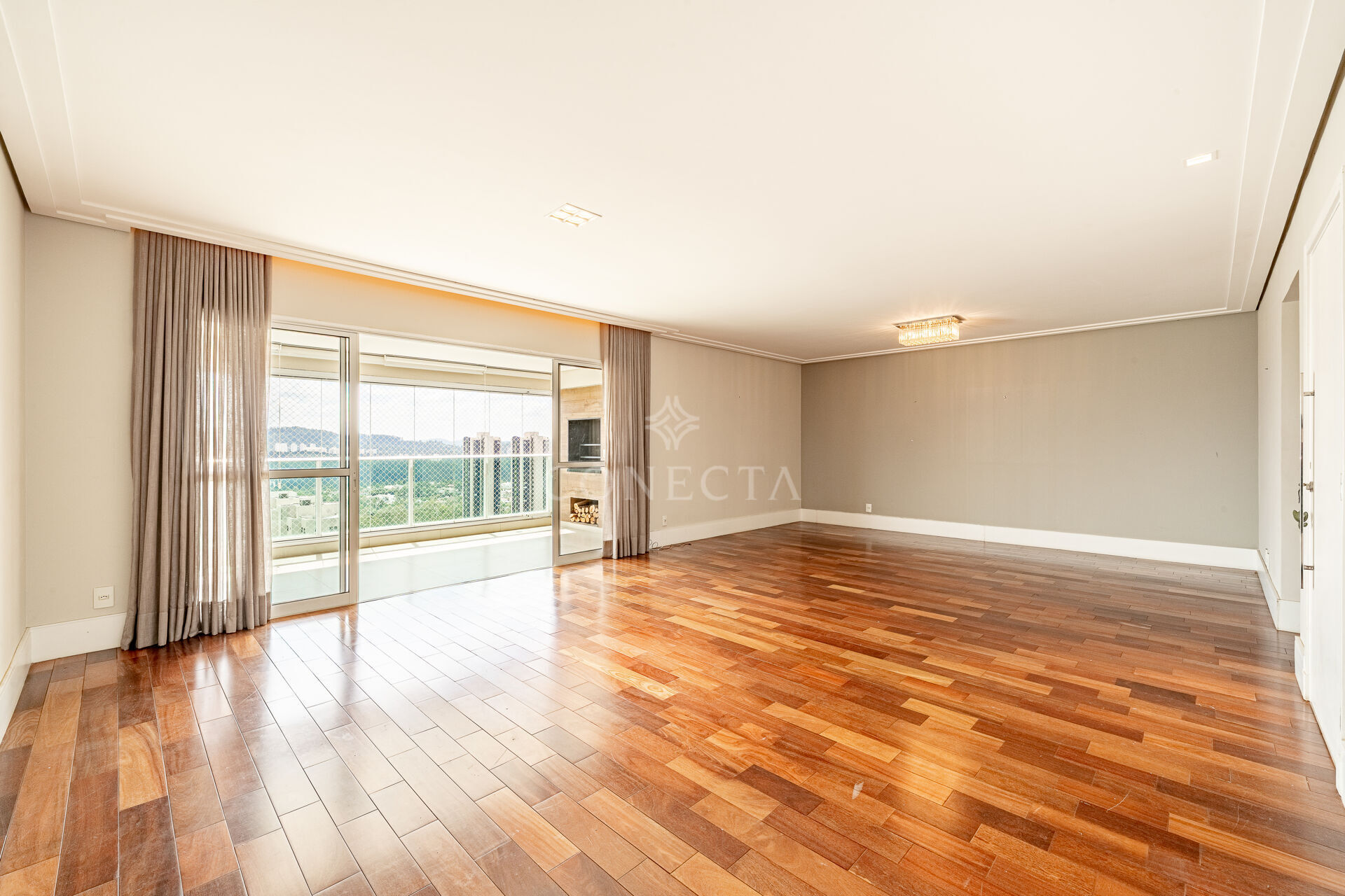 Apartamento, 3 quartos, 207 m² - Foto 1