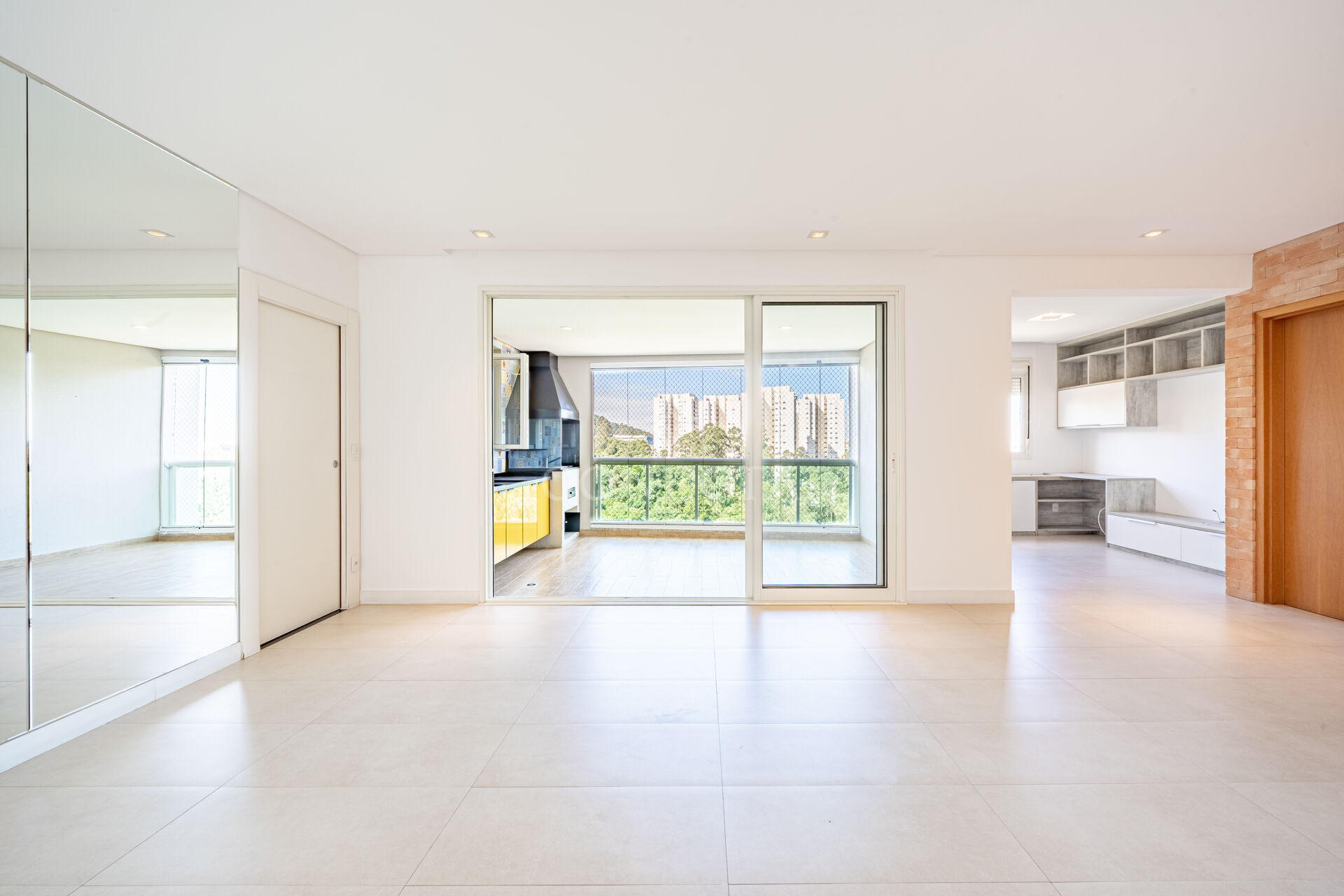 Apartamento, 3 quartos, 156 m² - Foto 1