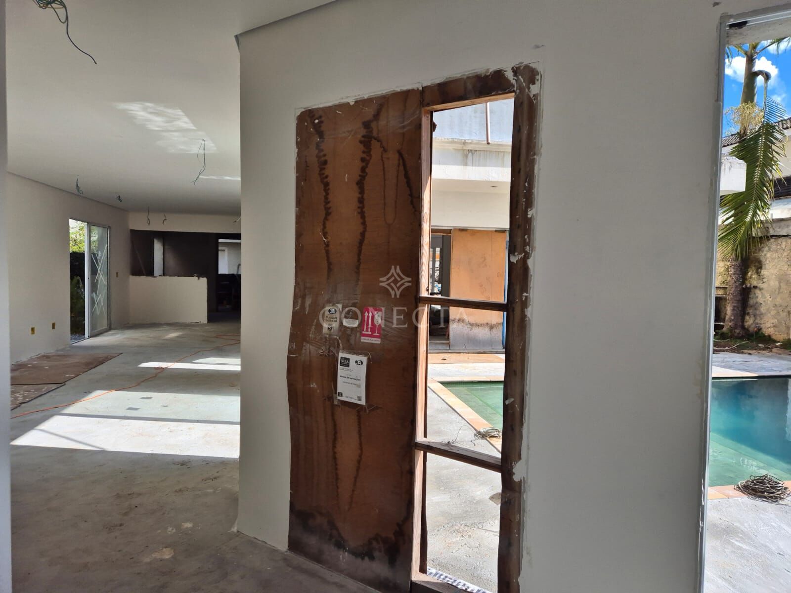 Casa à venda com 3 quartos, 350m² - Foto 3
