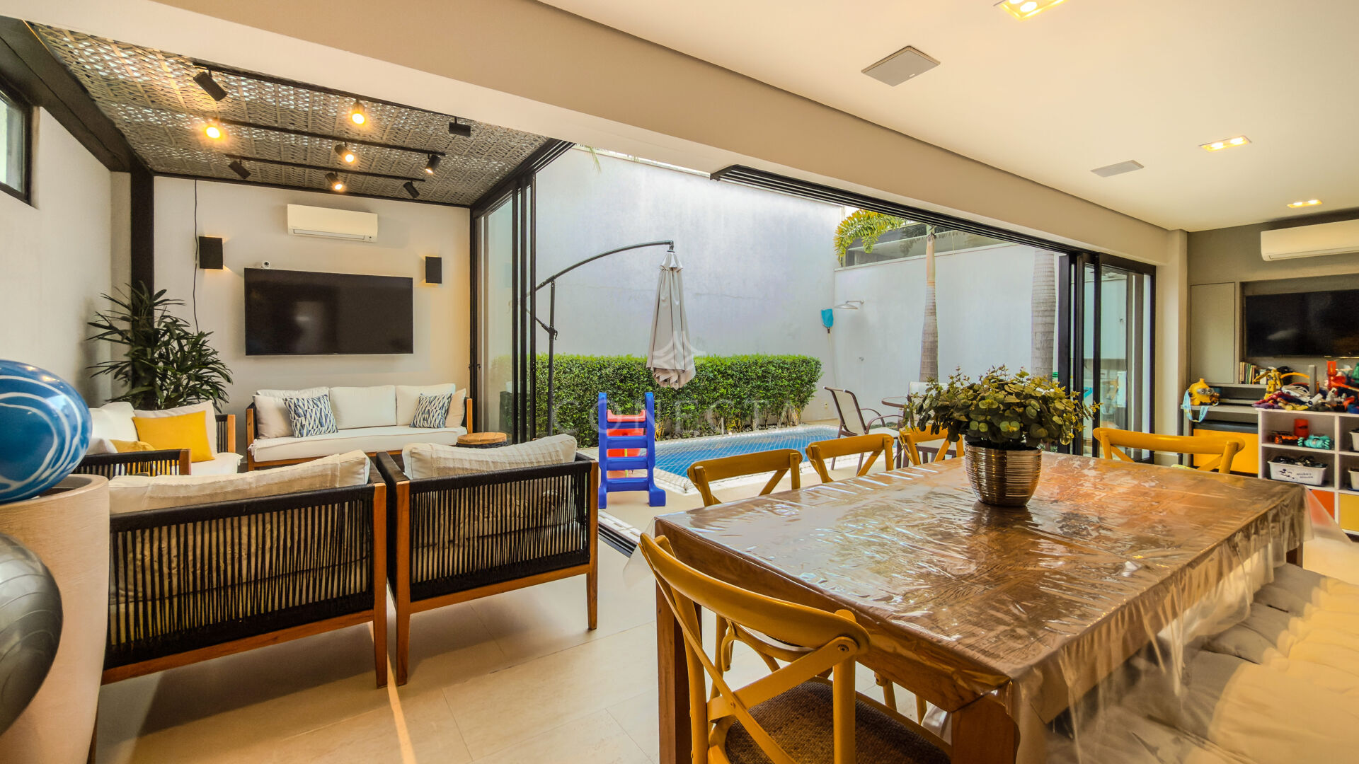 Casa, 4 quartos, 290 m² - Foto 34