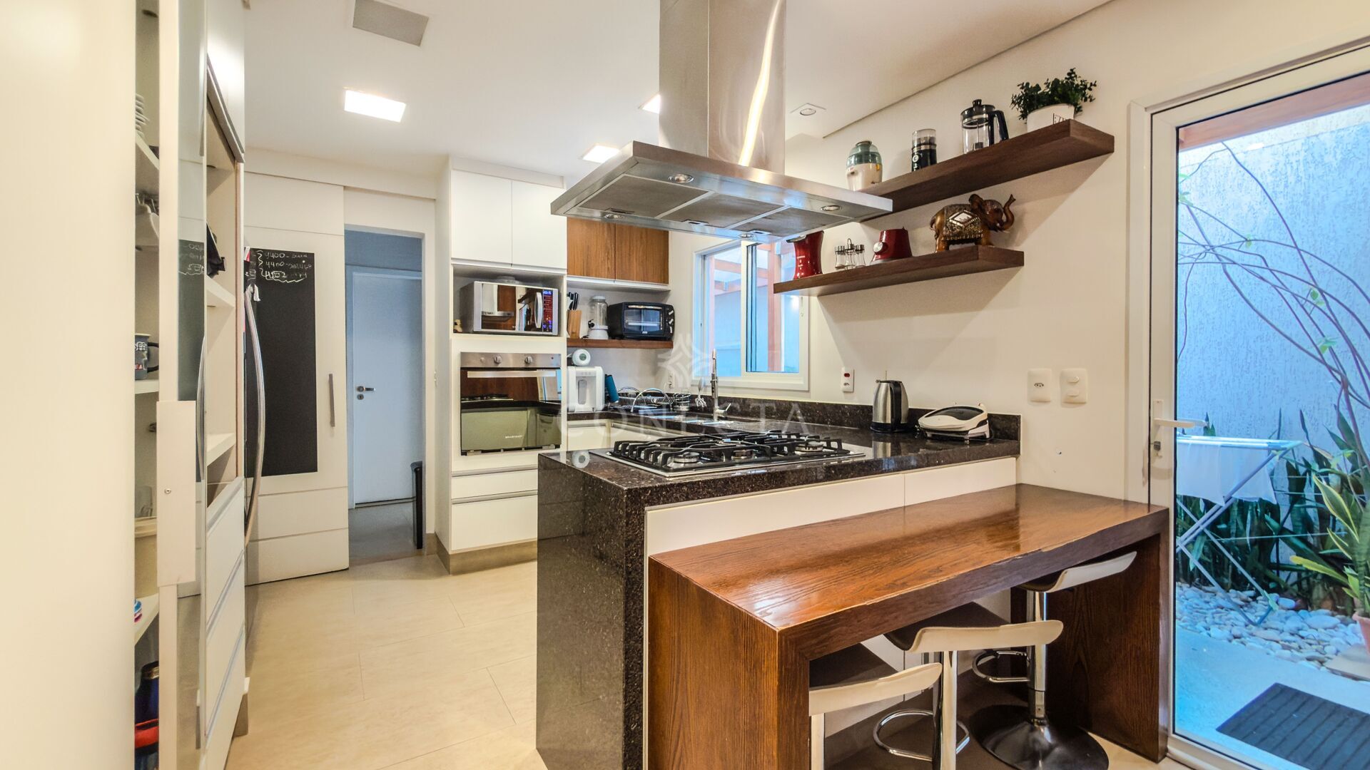 Casa, 4 quartos, 290 m² - Foto 47