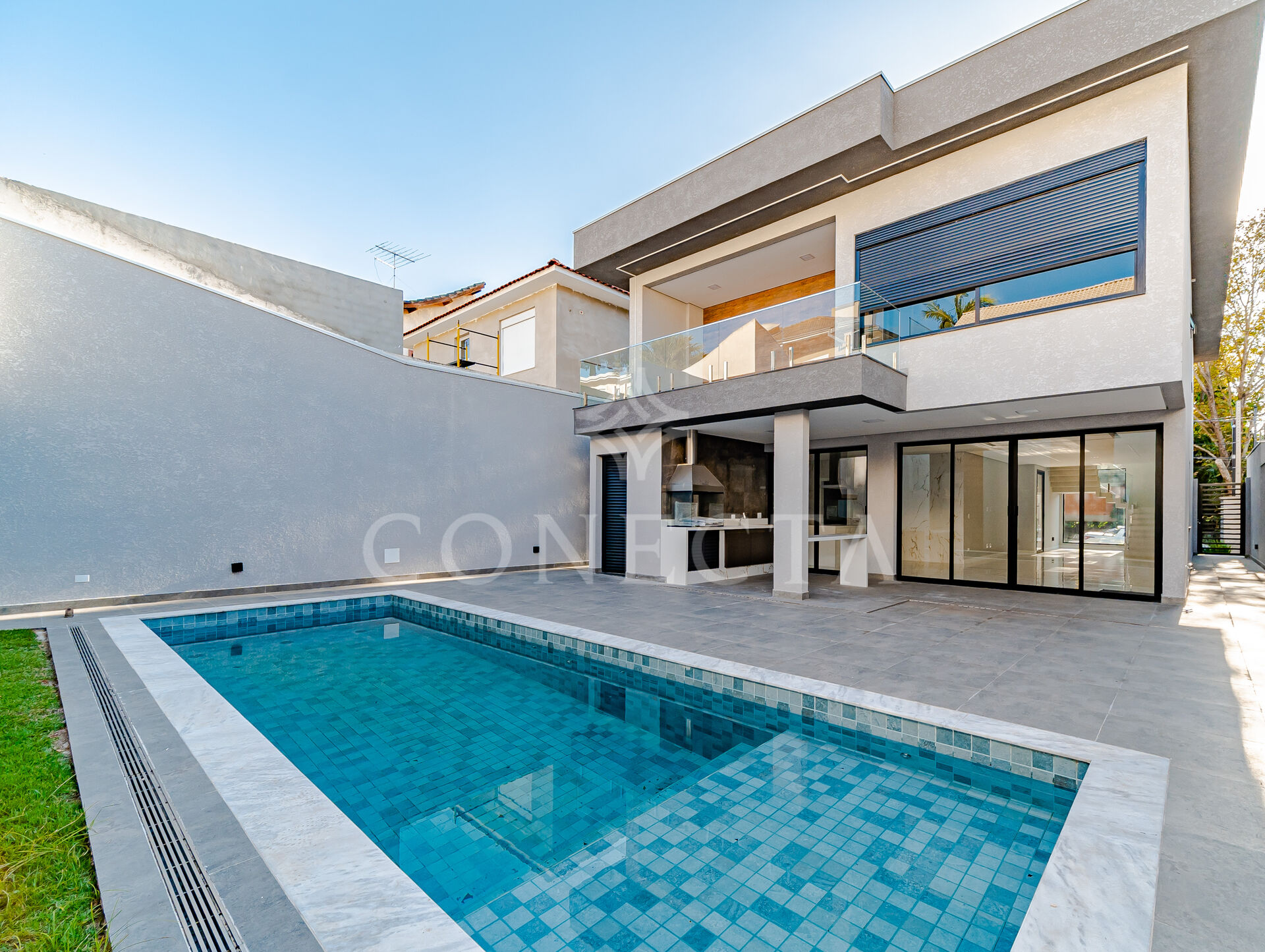 Casa, 4 quartos, 330 m² - Foto 1