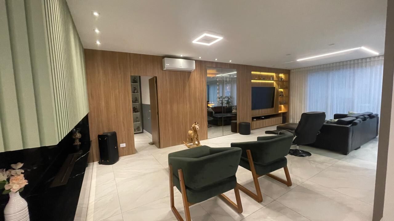 Casa, 4 quartos, 319 m² - Foto 2