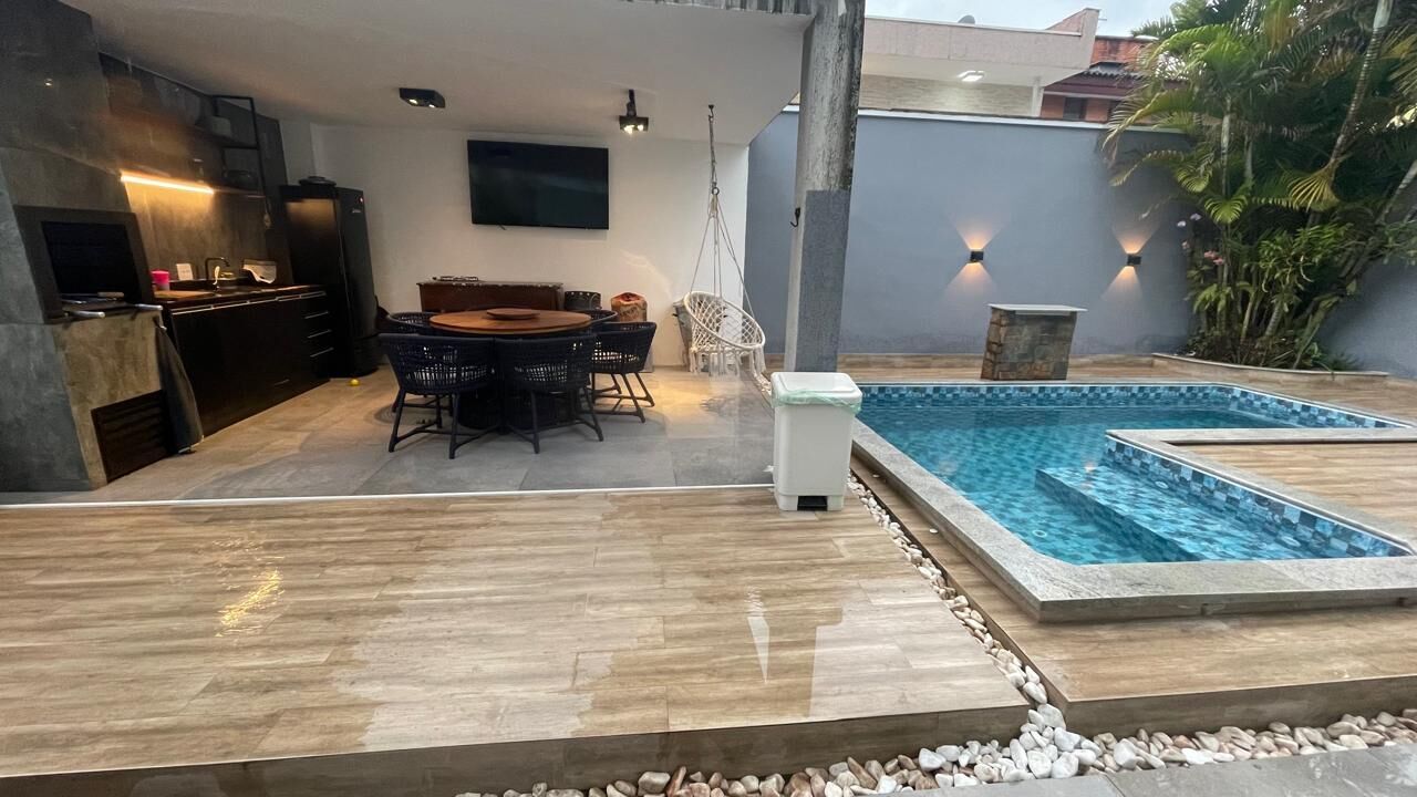 Casa, 4 quartos, 319 m² - Foto 30