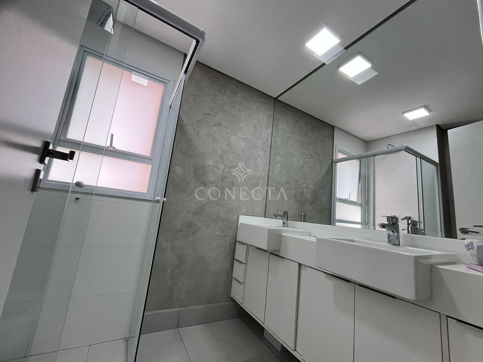 Apartamento para alugar com 3 quartos, 110m² - Foto 12