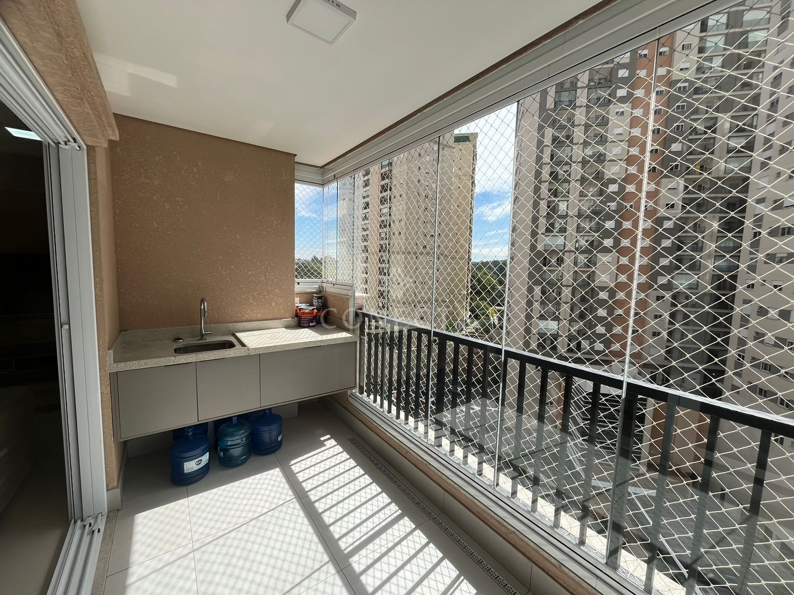 Apartamento para alugar com 3 quartos, 110m² - Foto 3