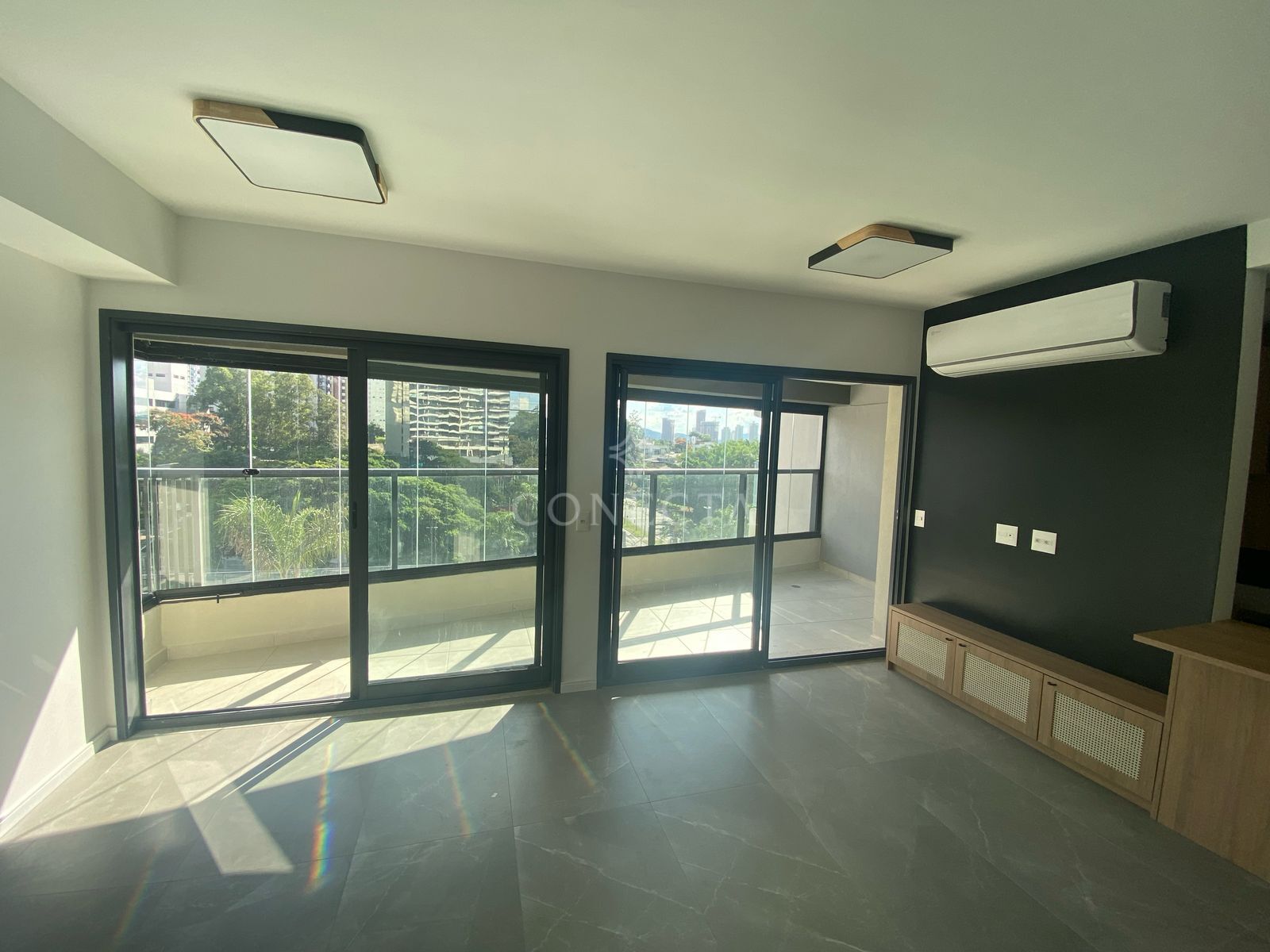 Apartamento para alugar com 1 quarto, 75m² - Foto 1