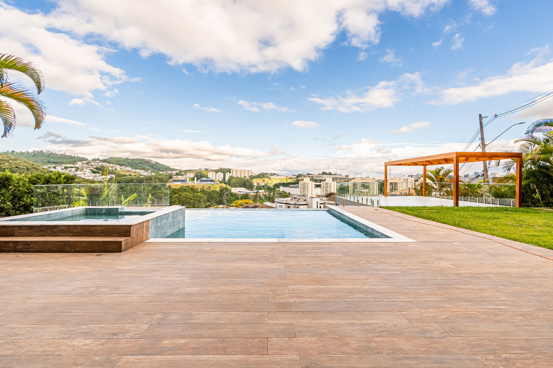 Casa, 4 quartos, 570 m² - Foto 2