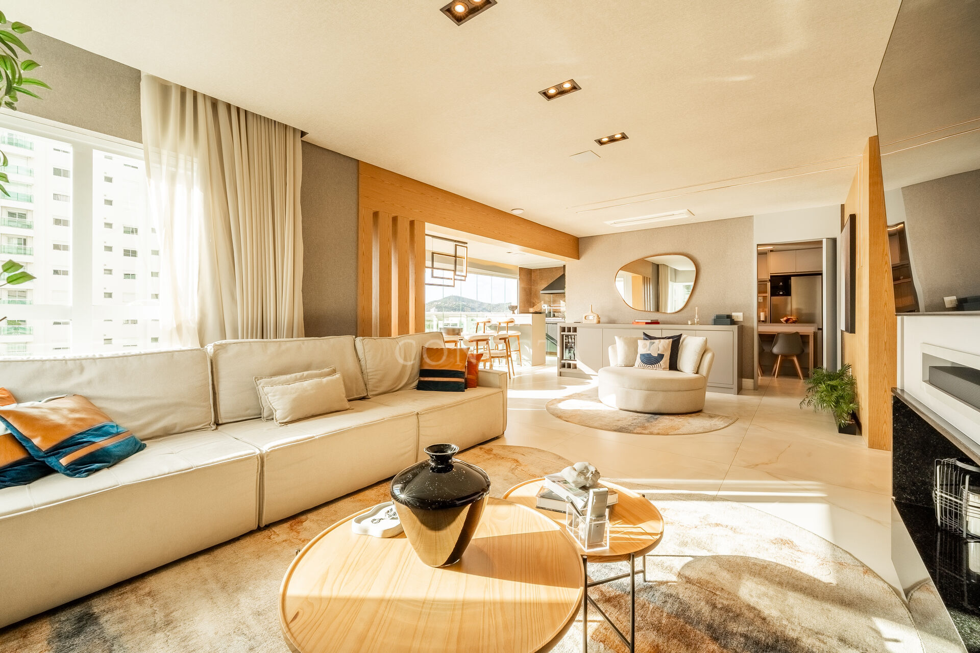 Apartamento, 3 quartos, 202 m² - Foto 1