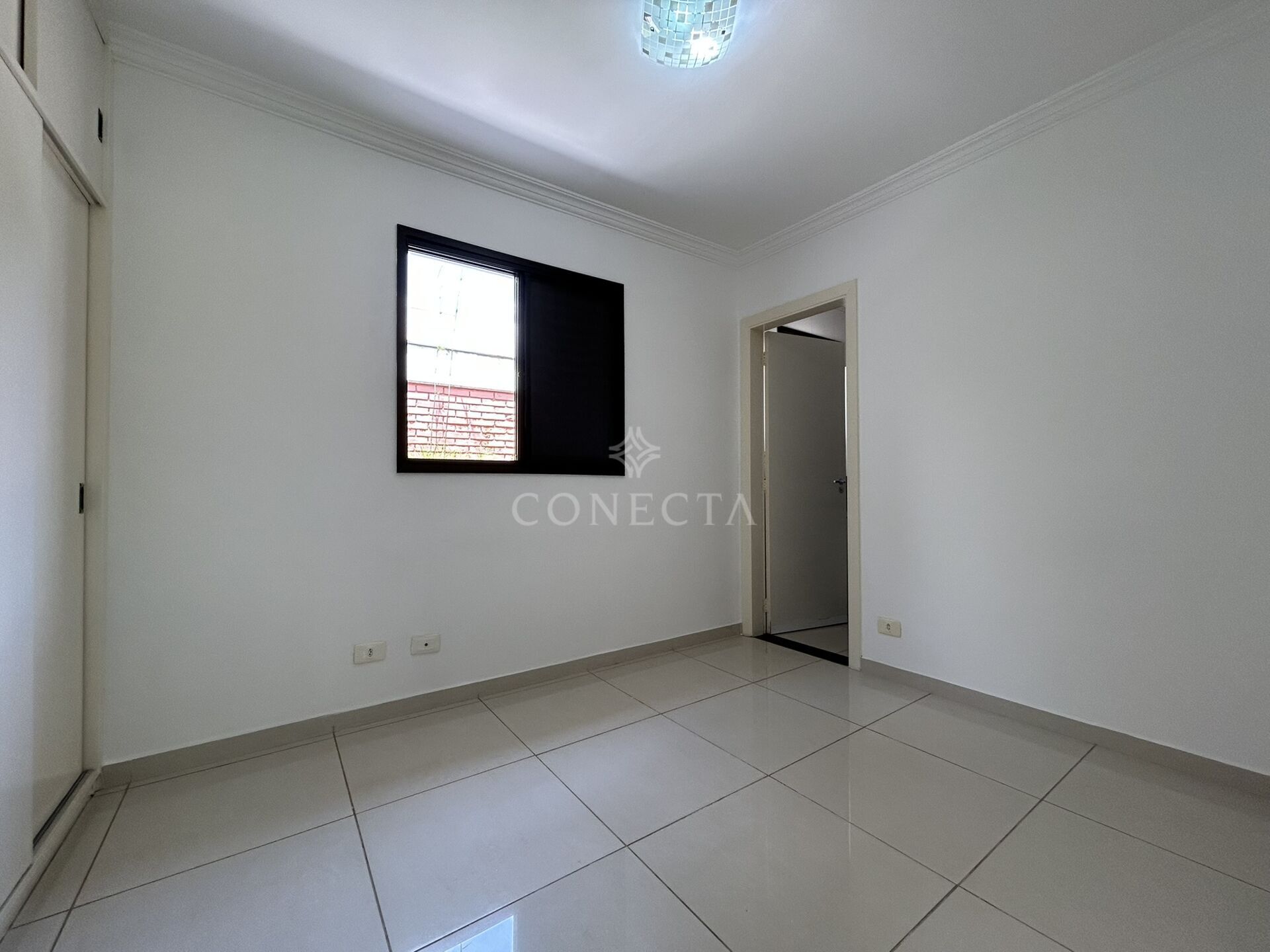 Casa à venda com 4 quartos, 300m² - Foto 17