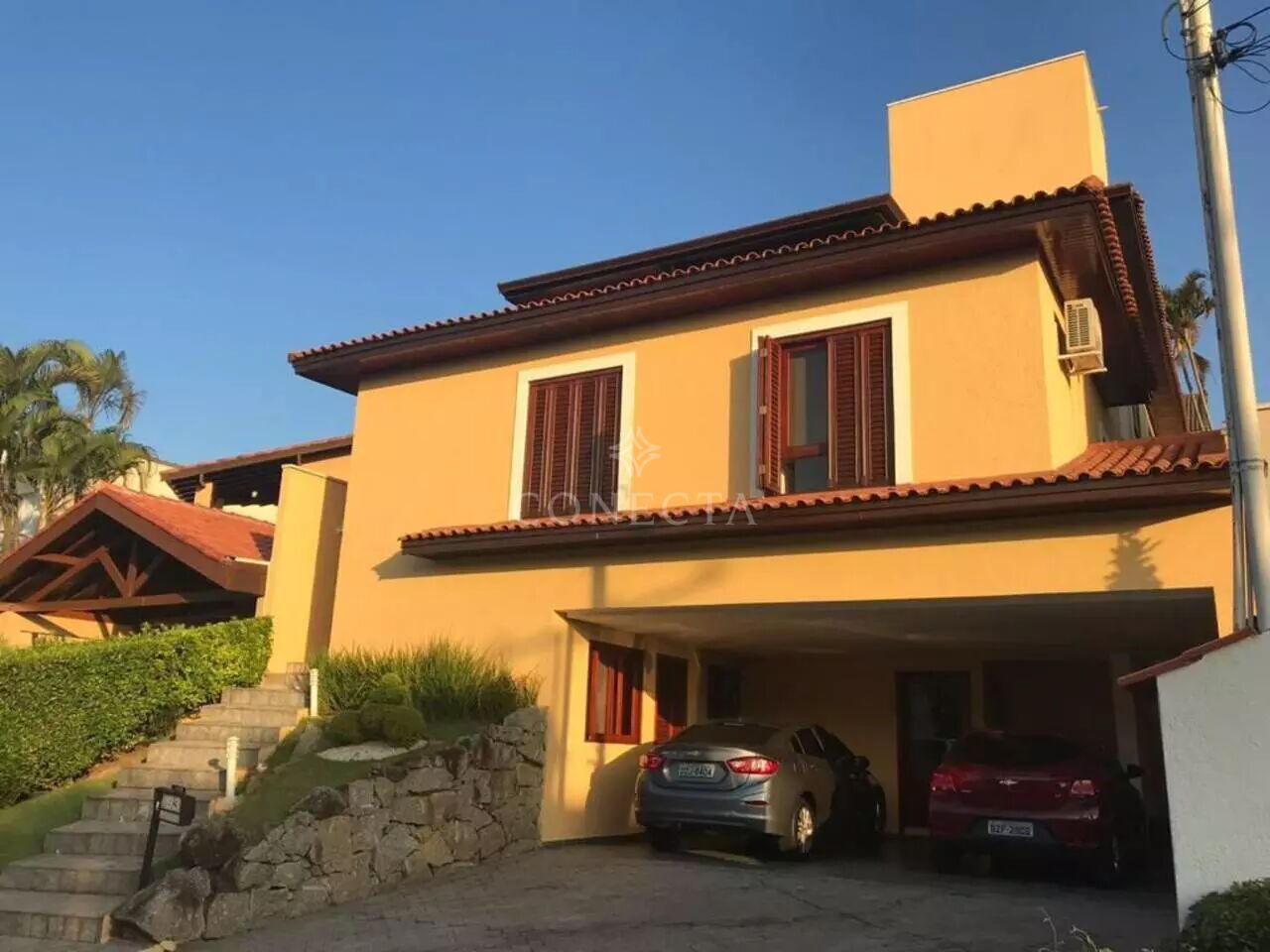 Casa, 4 quartos, 240 m² - Foto 1