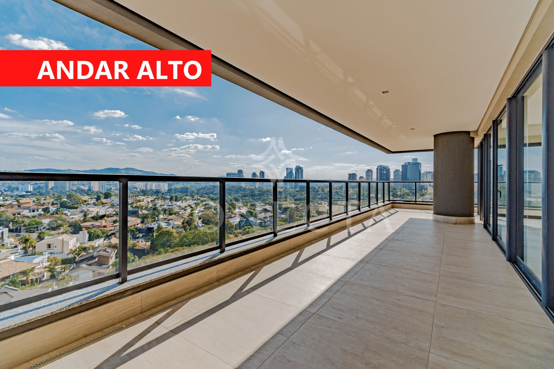 Apartamento à venda com 3 quartos, 344m² - Foto 1