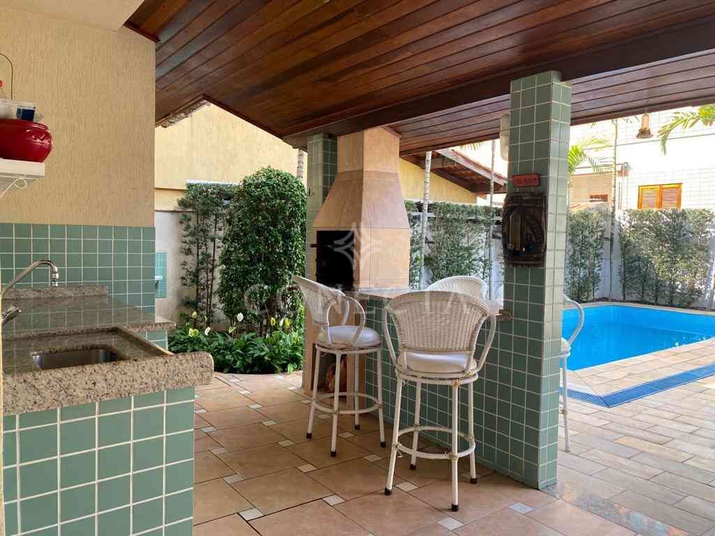 Casa à venda com 3 quartos, 300m² - Foto 17