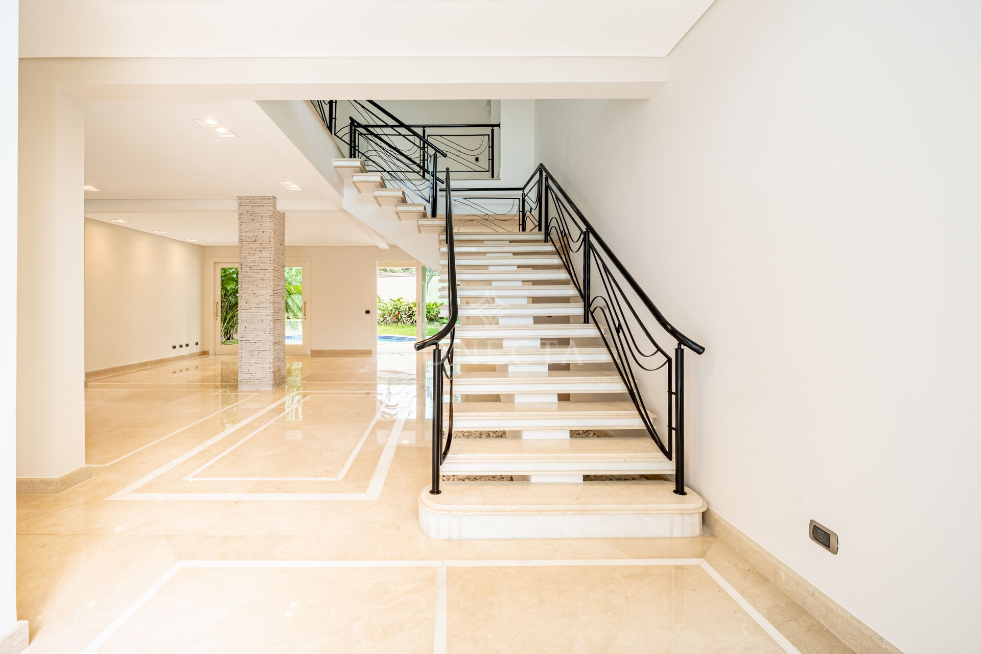 Casa, 4 quartos, 450 m² - Foto 4