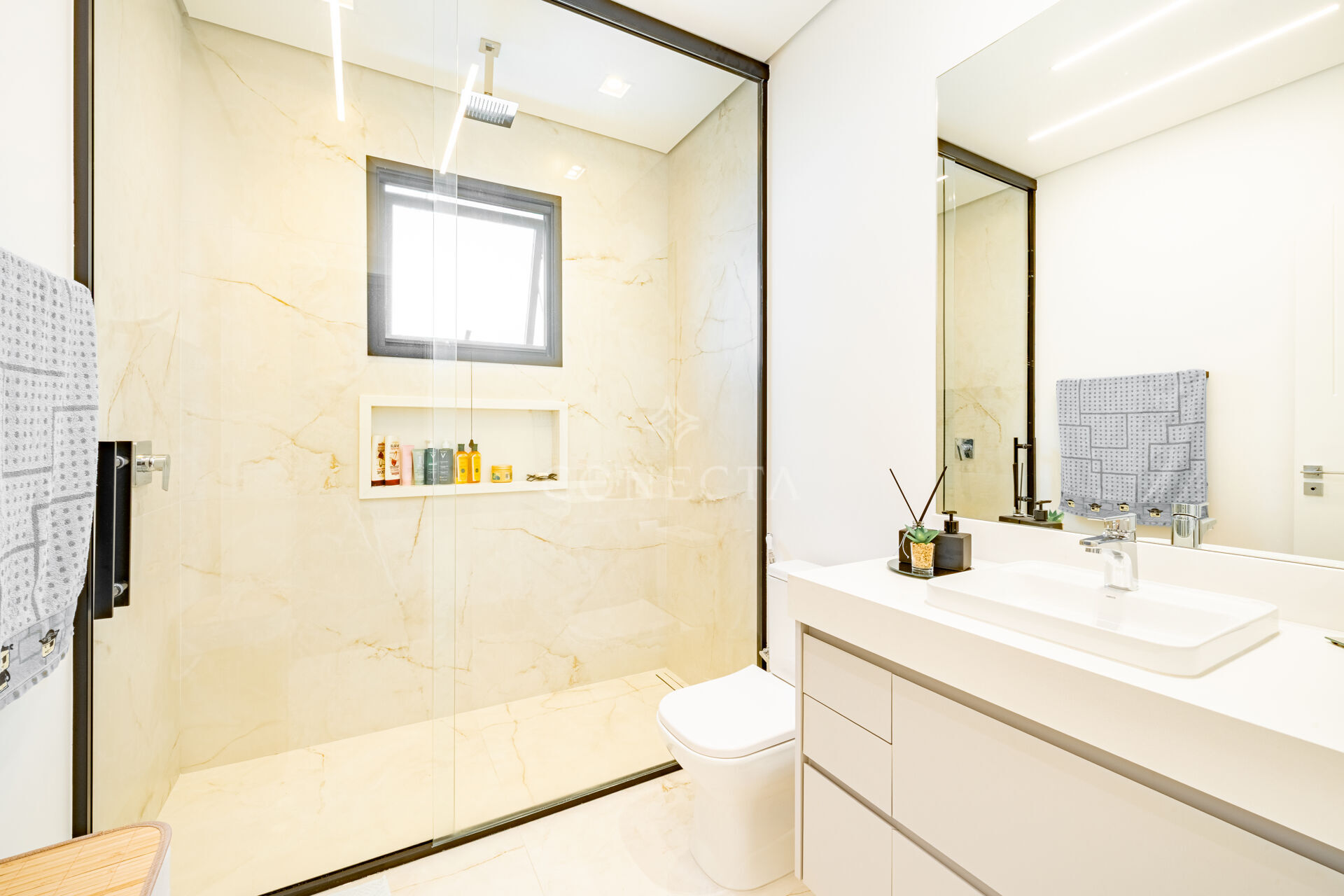 Casa à venda com 4 quartos, 411m² - Foto 43