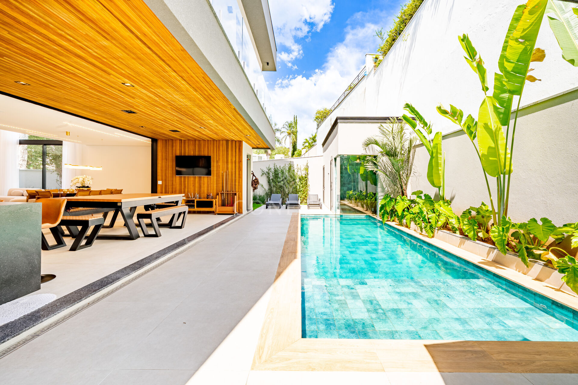 Casa à venda com 4 quartos, 411m² - Foto 23