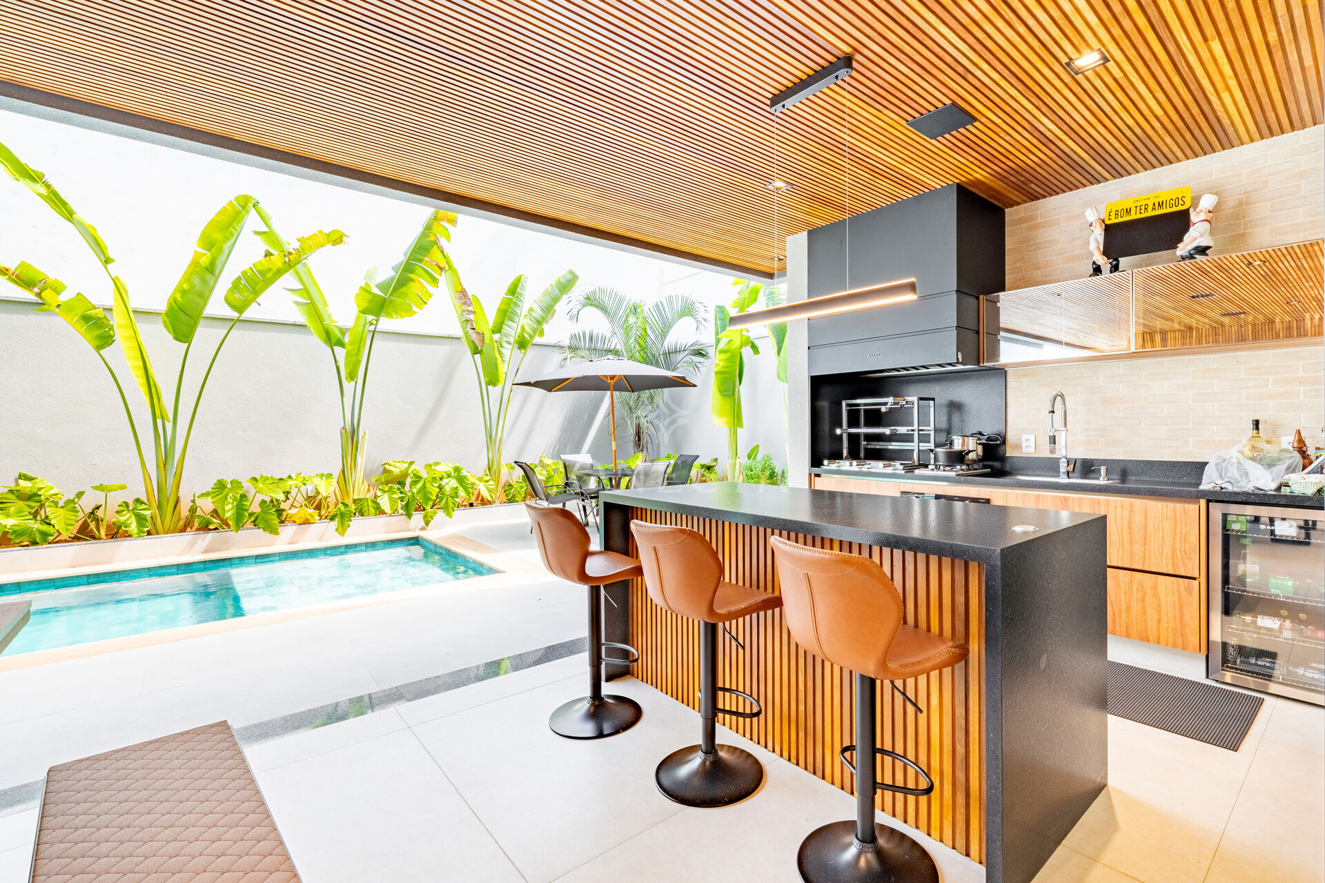 Casa à venda com 4 quartos, 411m² - Foto 16