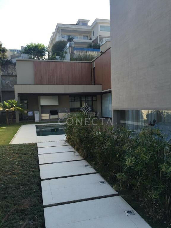 Casa à venda com 5 quartos, 900m² - Foto 11