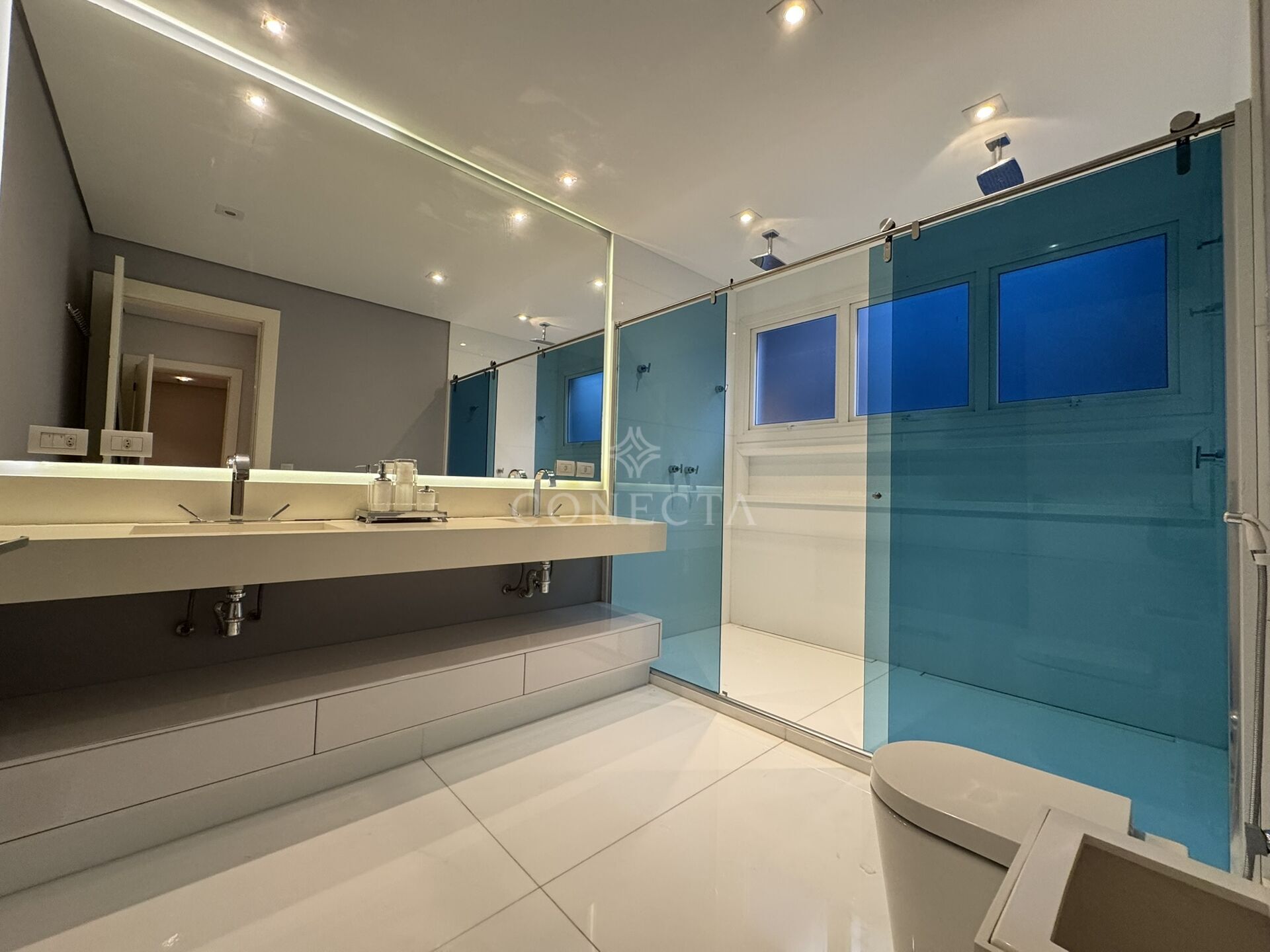 Casa para alugar com 3 quartos, 380m² - Foto 21
