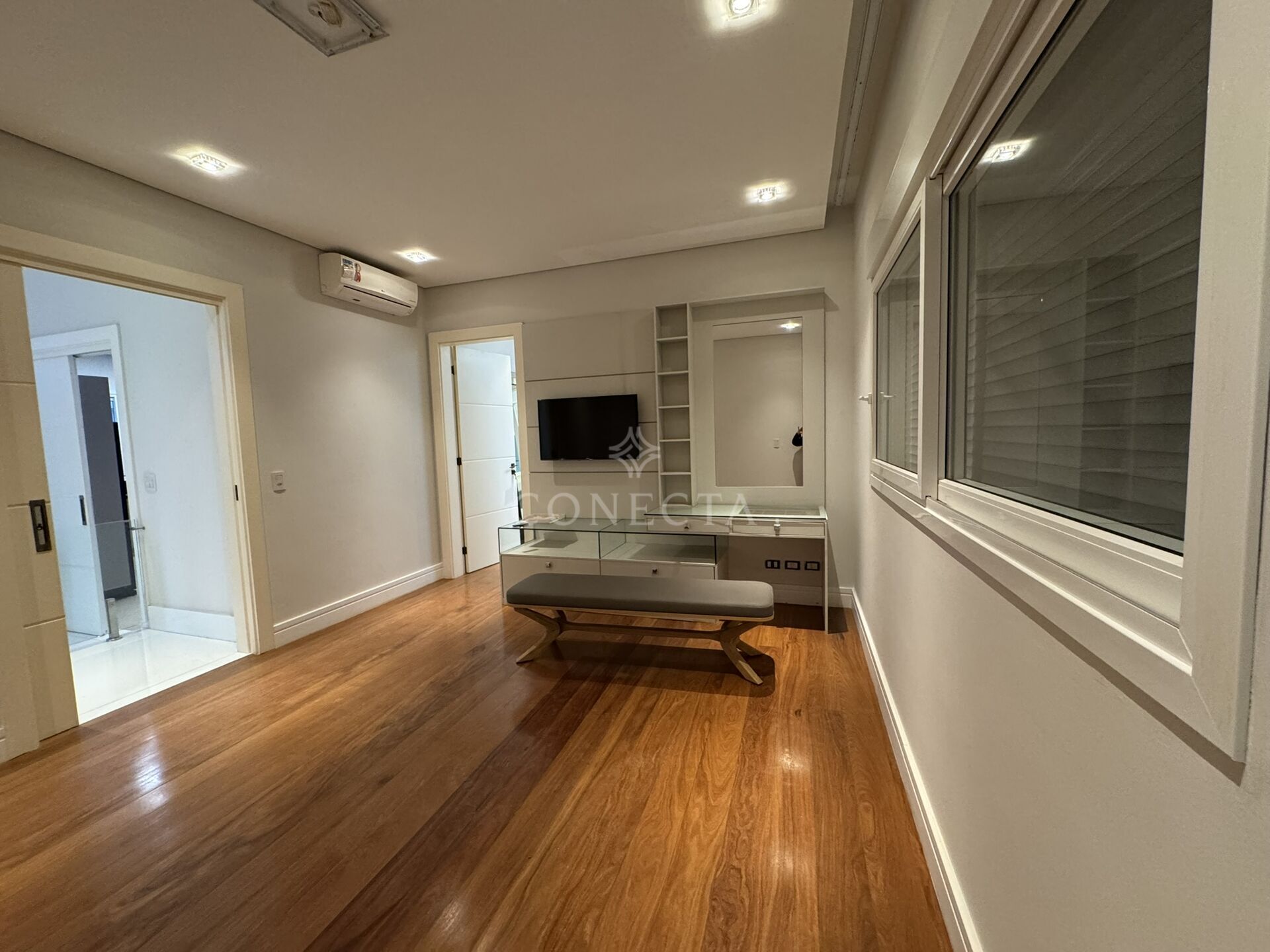 Casa para alugar com 3 quartos, 380m² - Foto 17