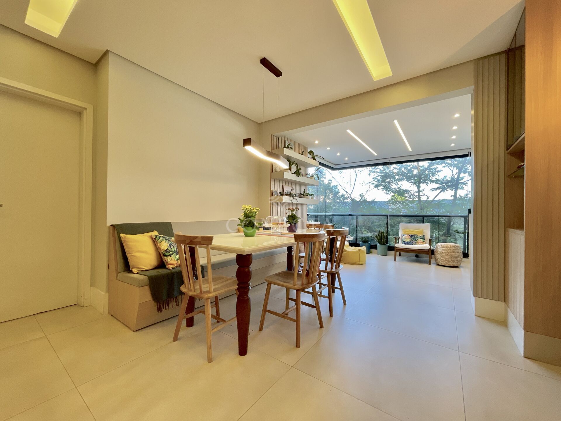 Apartamento à venda com 3 quartos, 112m² - Foto 4