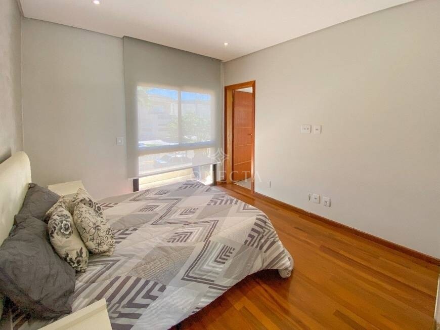 Casa à venda com 3 quartos, 412m² - Foto 16