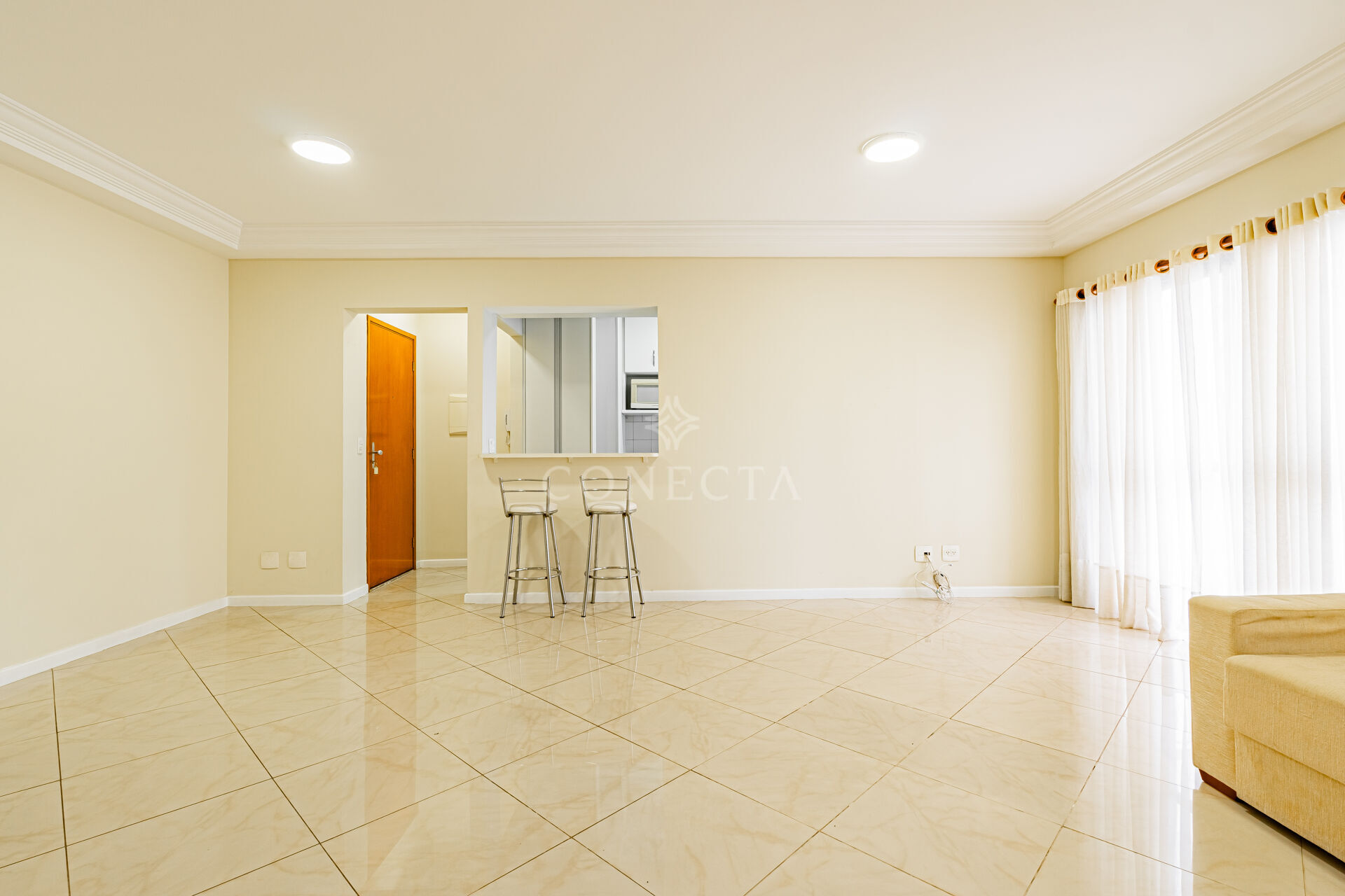 Apartamento à venda com 2 quartos, 80m² - Foto 3