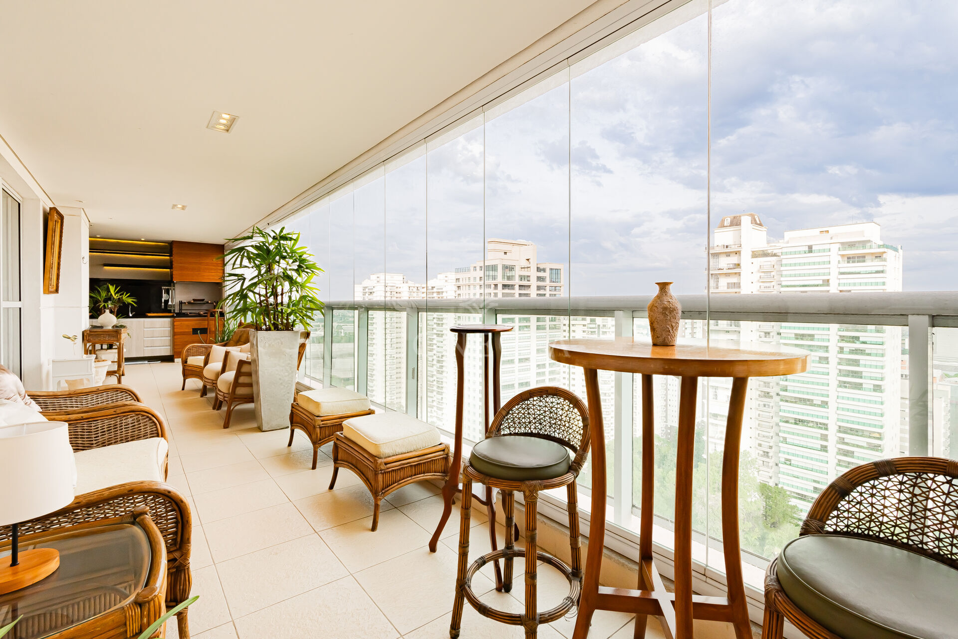 Apartamento, 3 quartos, 243 m² - Foto 3