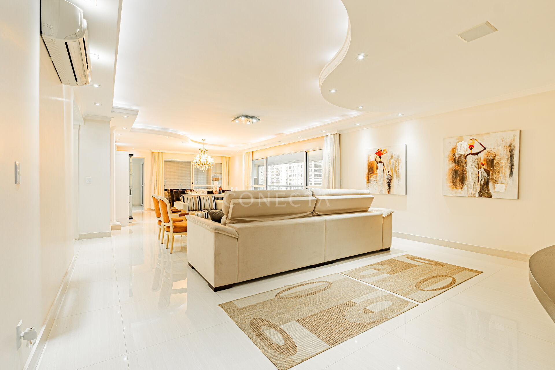 Apartamento, 3 quartos, 243 m² - Foto 1