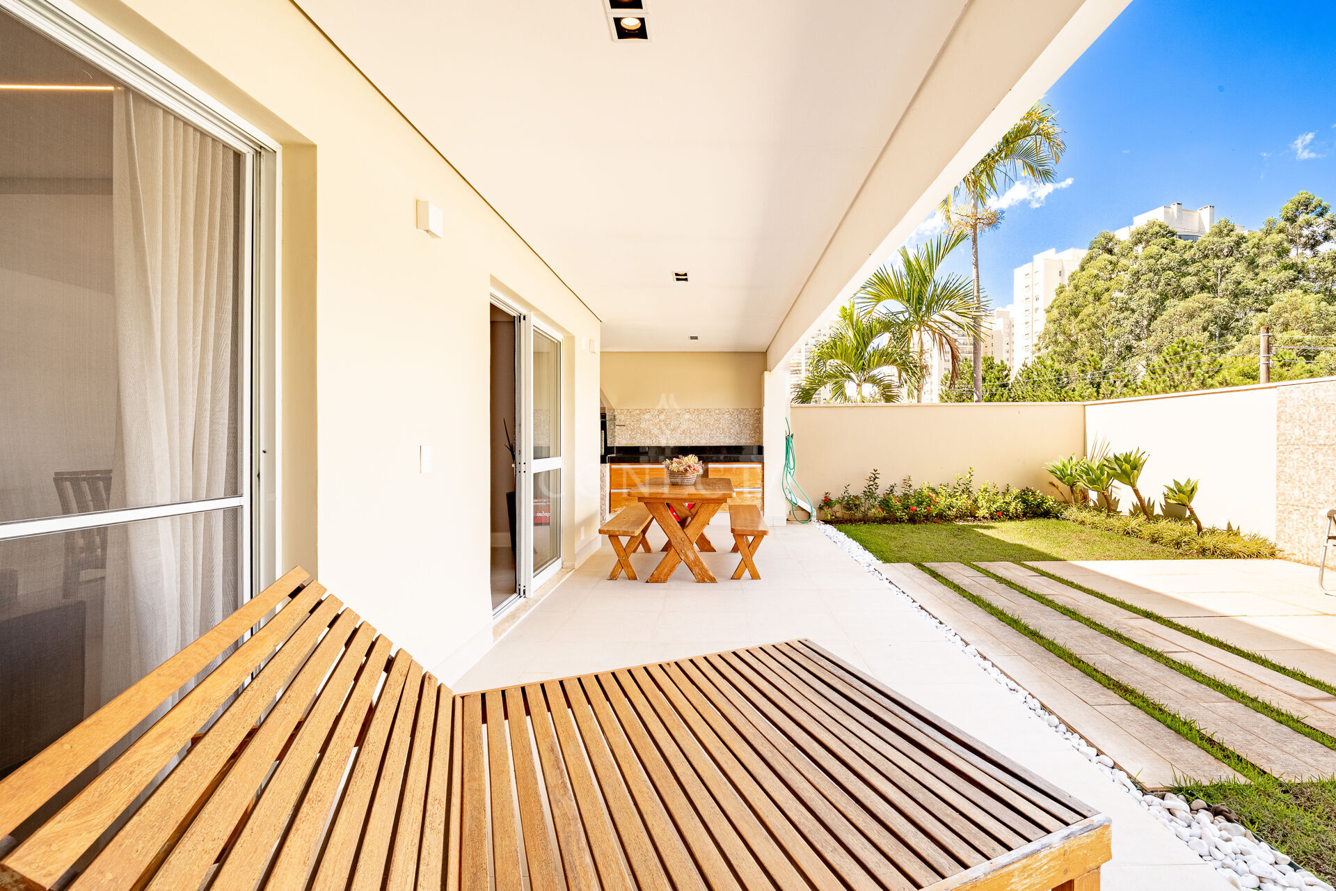 Casa à venda com 3 quartos, 237m² - Foto 27
