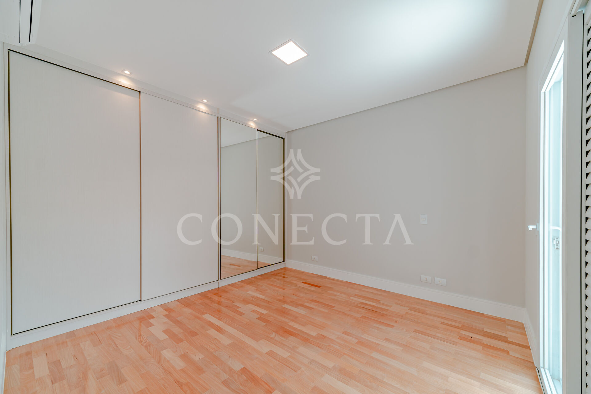 Casa à venda com 4 quartos, 430m² - Foto 14