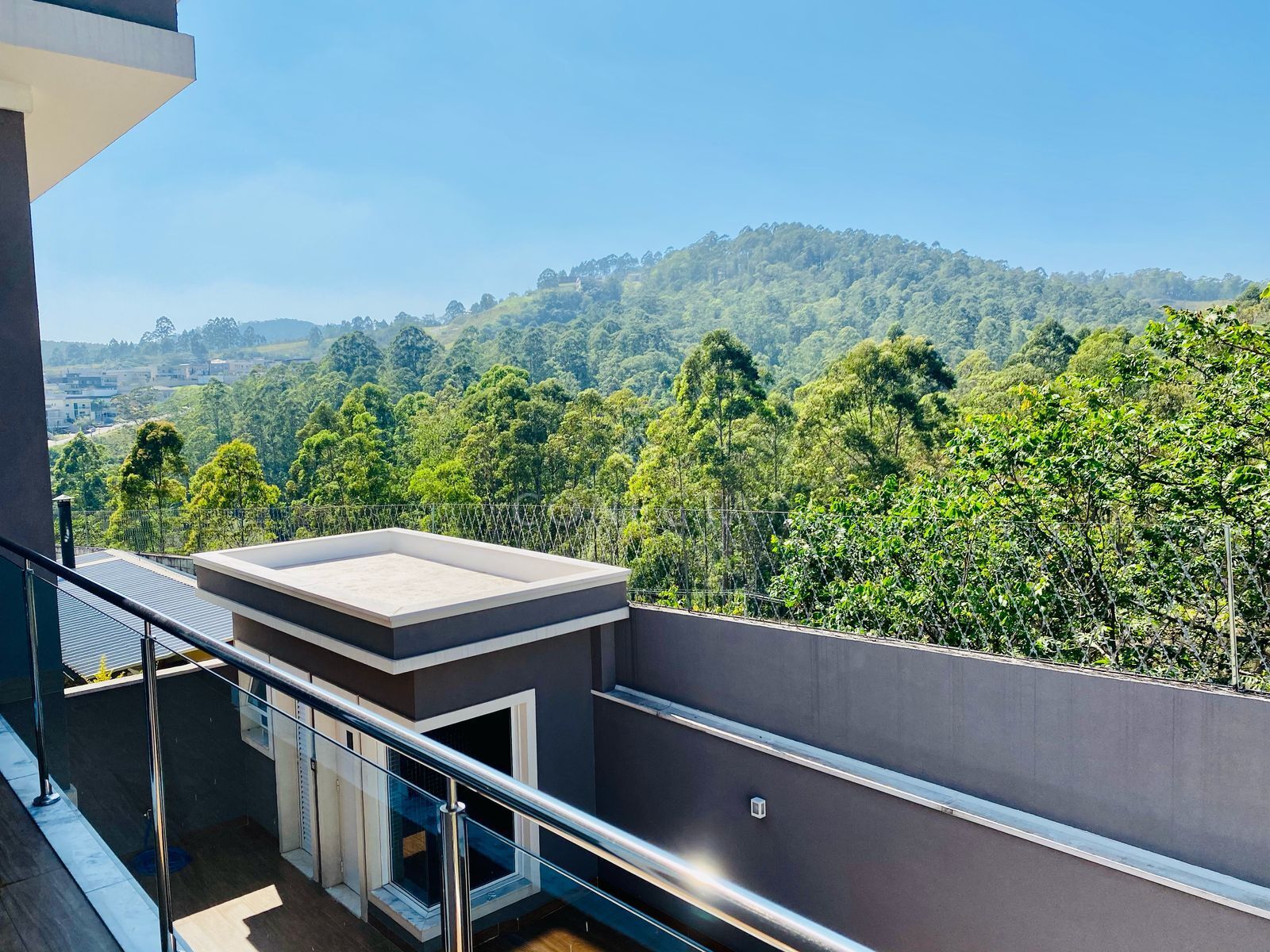 Casa à venda com 5 quartos, 500m² - Foto 1