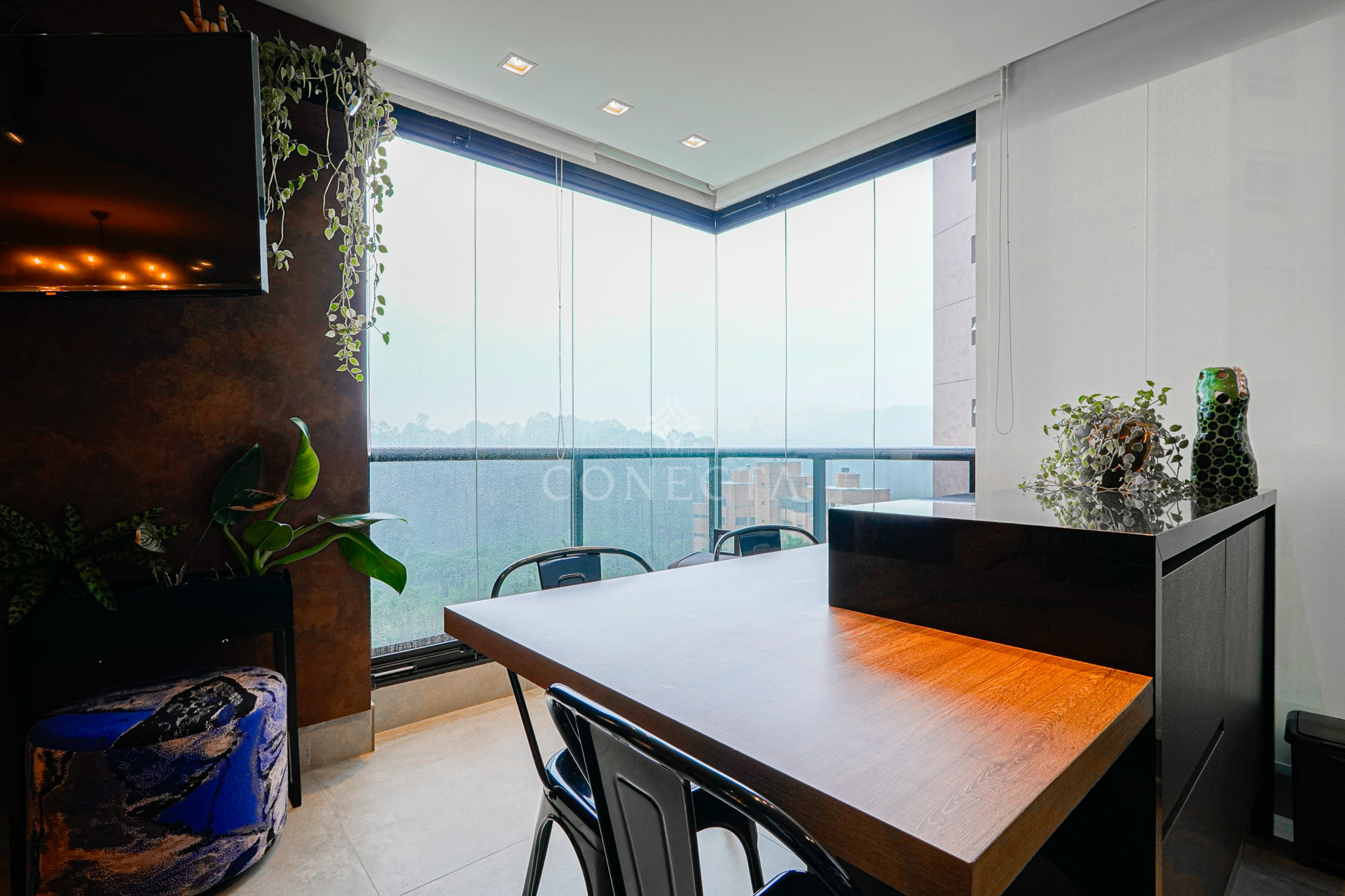Apartamento à venda com 2 quartos, 112m² - Foto 2
