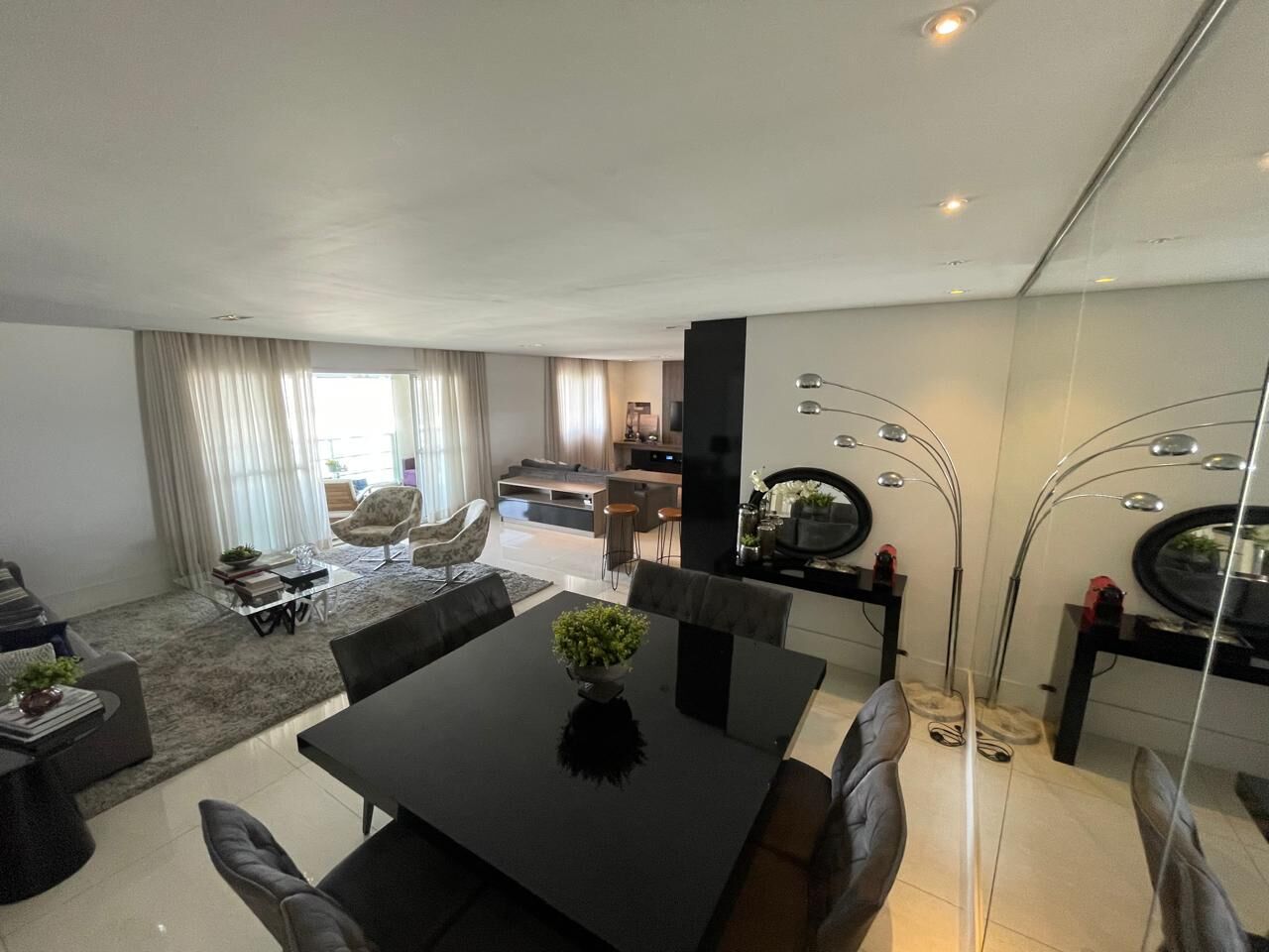 Apartamento à venda com 3 quartos, 202m² - Foto 6