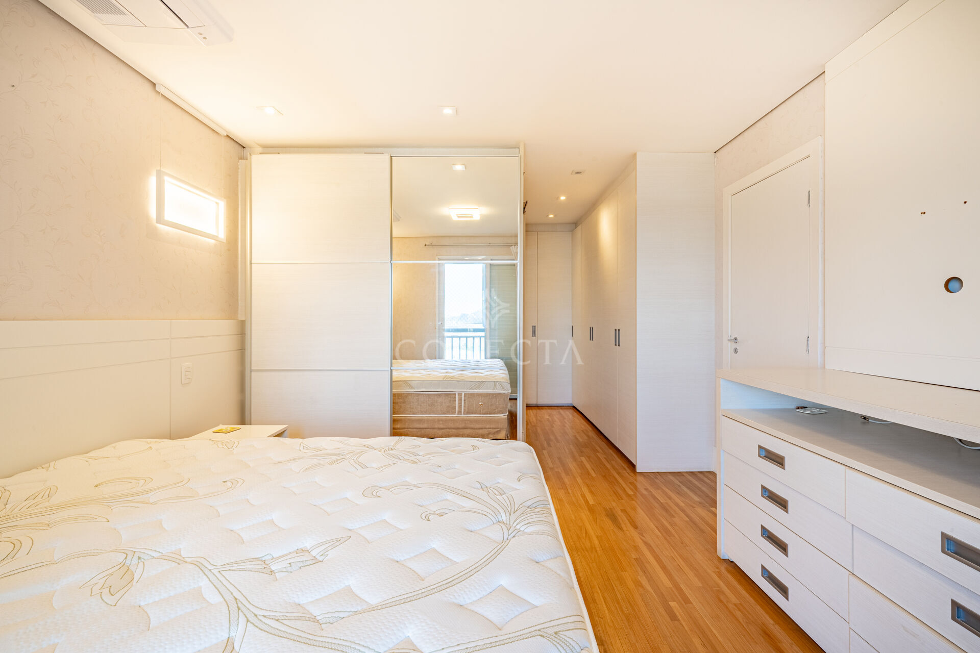 Apartamento à venda com 3 quartos, 170m² - Foto 25