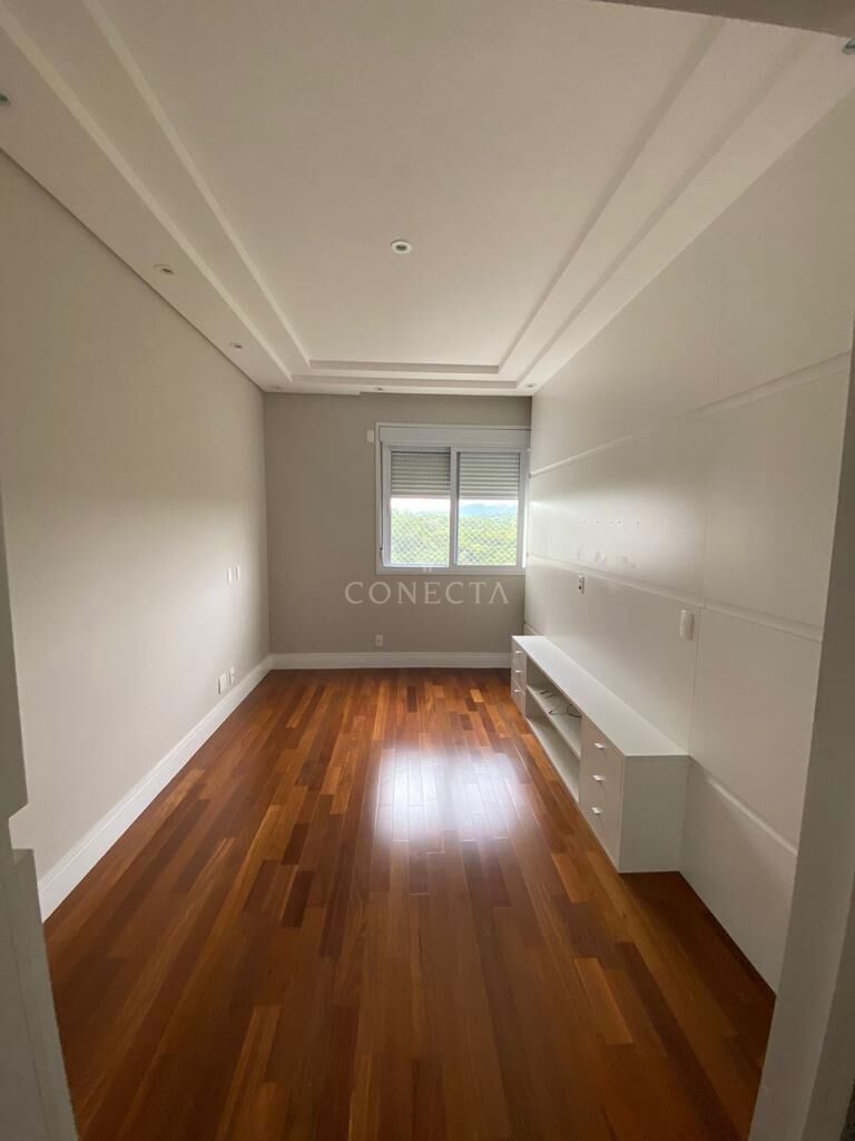 Apartamento para alugar com 4 quartos, 367m² - Foto 9